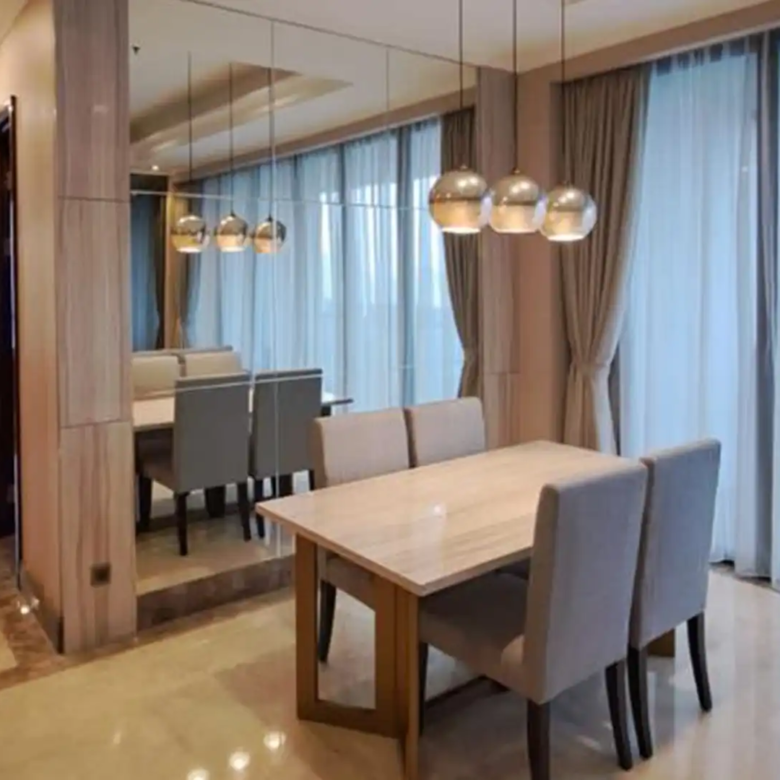 District 8-3BR-Dining Area