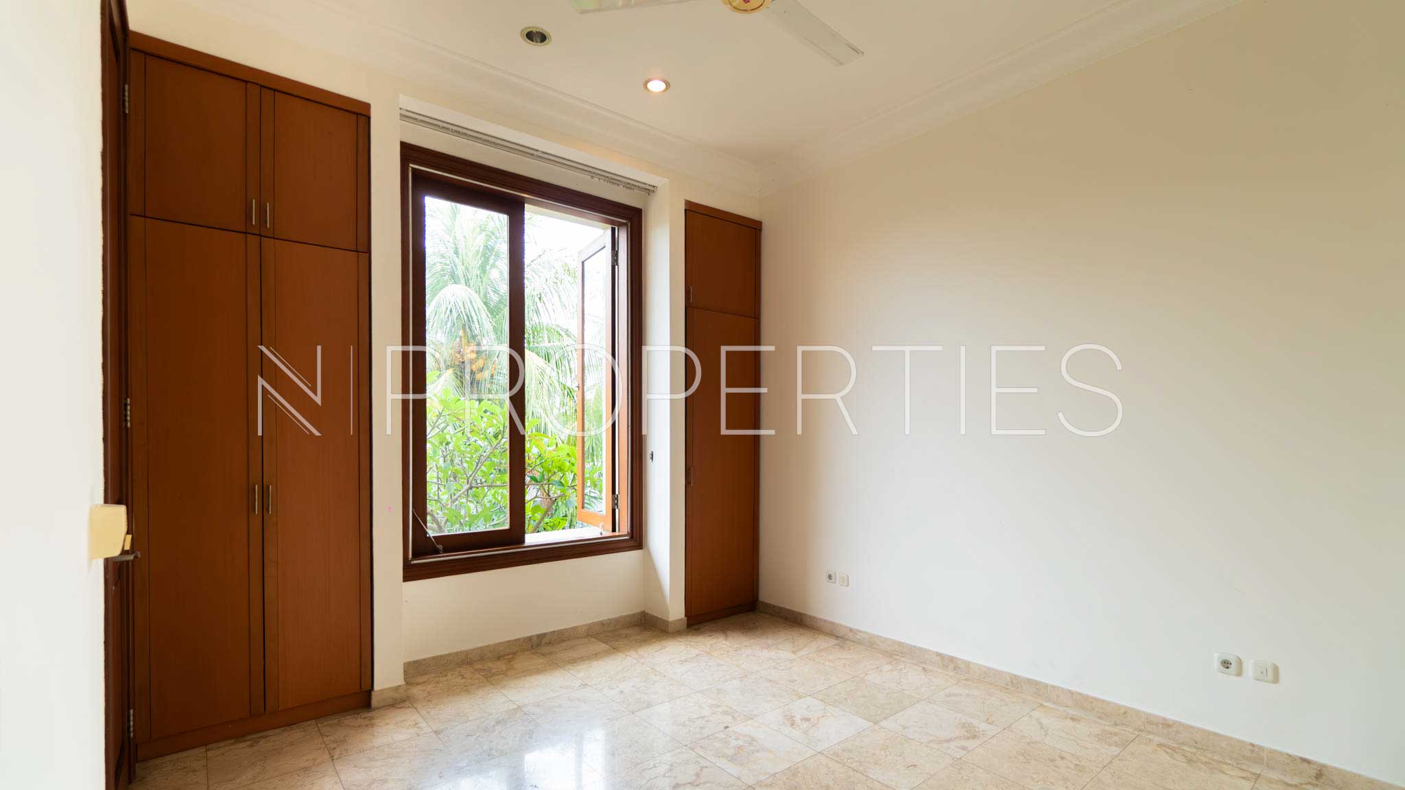 Kecapi 8-4BR-Bedroom 3 (1)