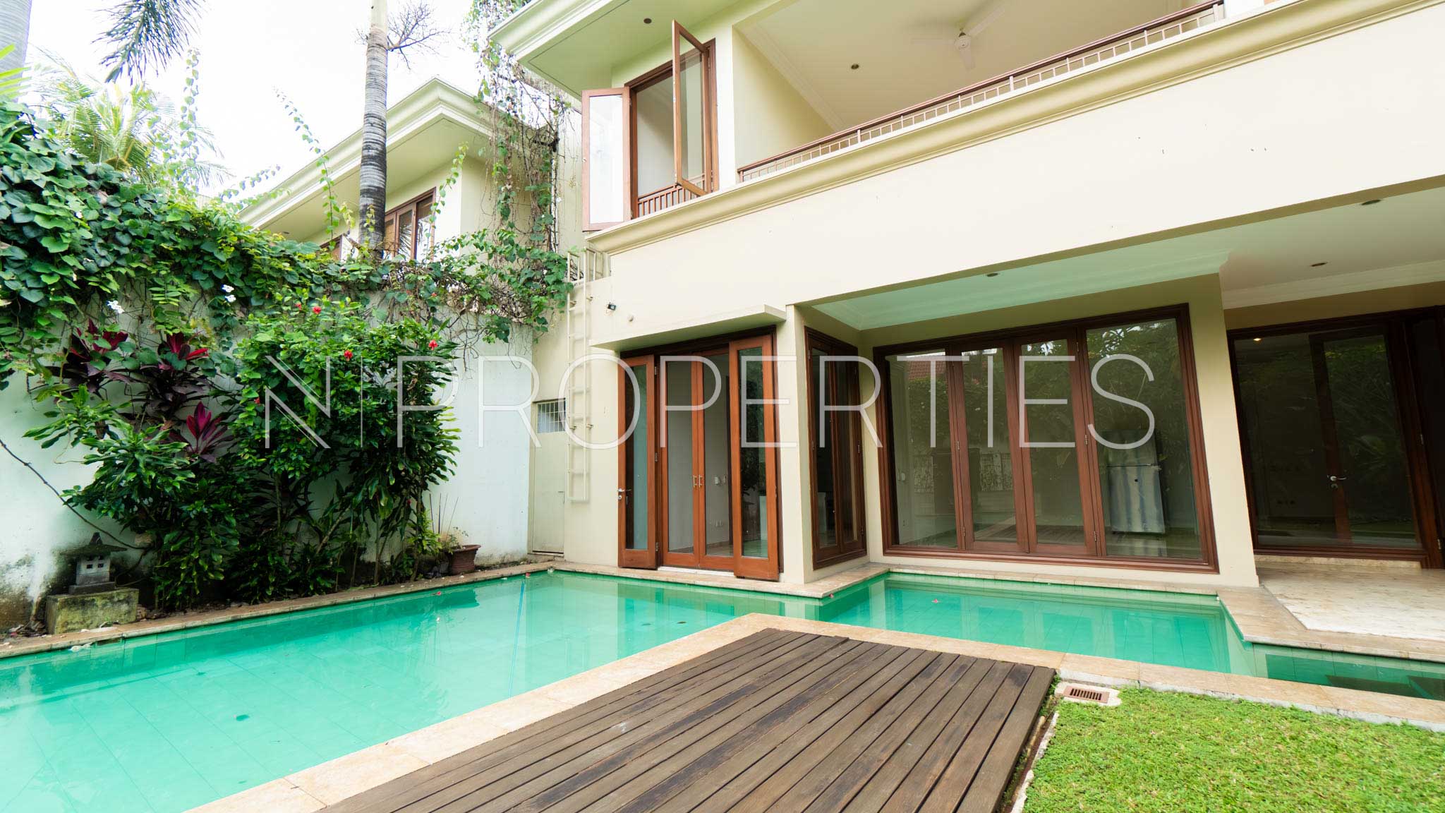 Kecapi 8-4BR-Swimming Pool