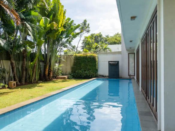 Kemang Dalam-4BR-Swimming Pool