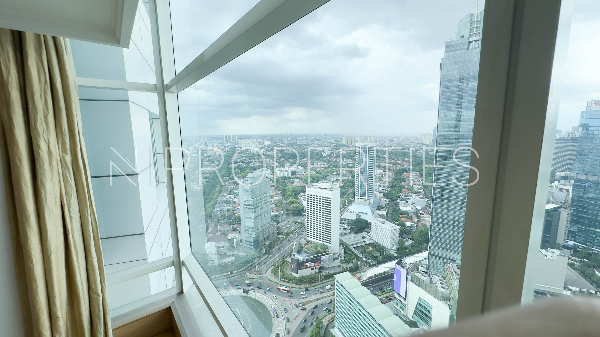 Kempinski Private Residence – 3BR Comfort Apartment