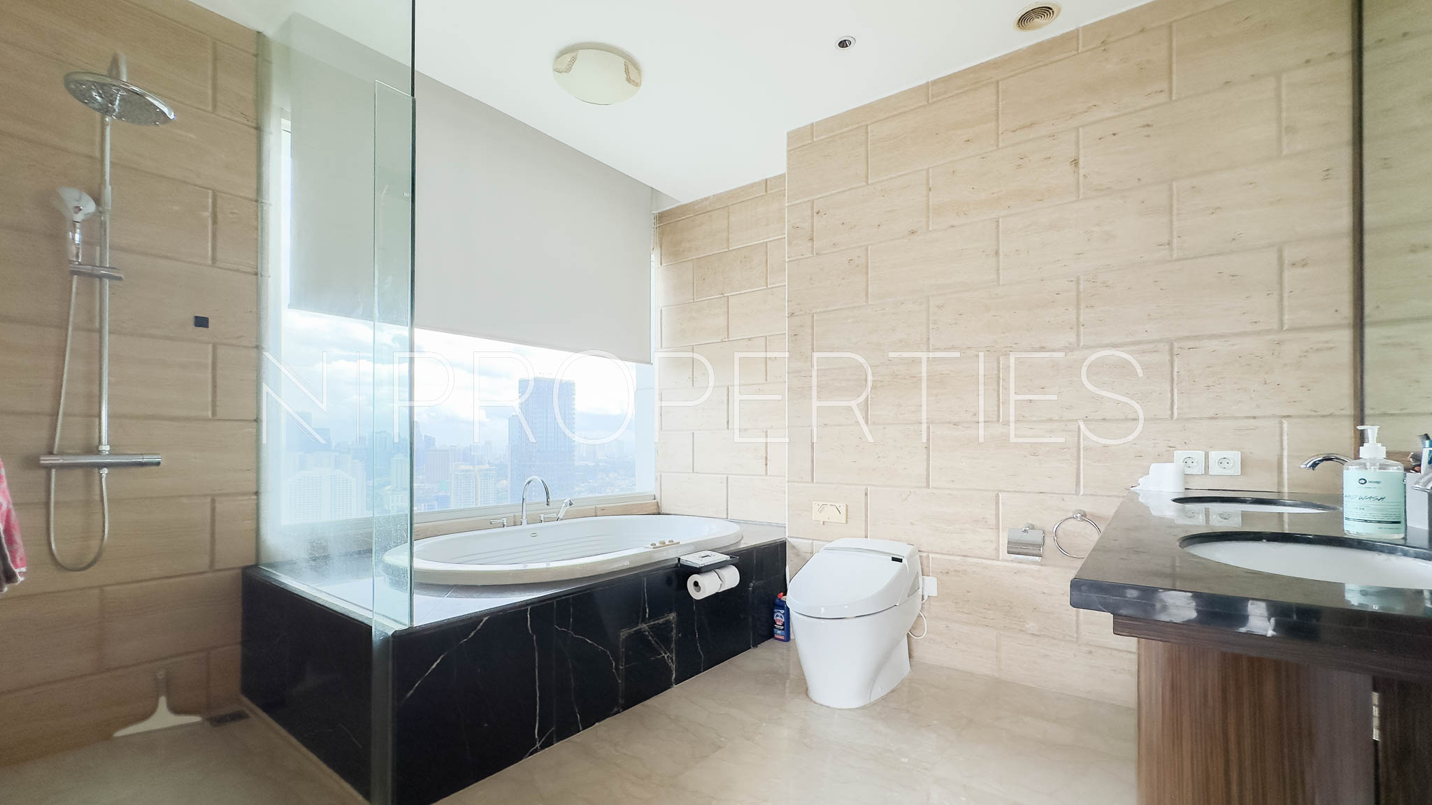 Kempinski Private Residence – 3BR Comfort Apartment