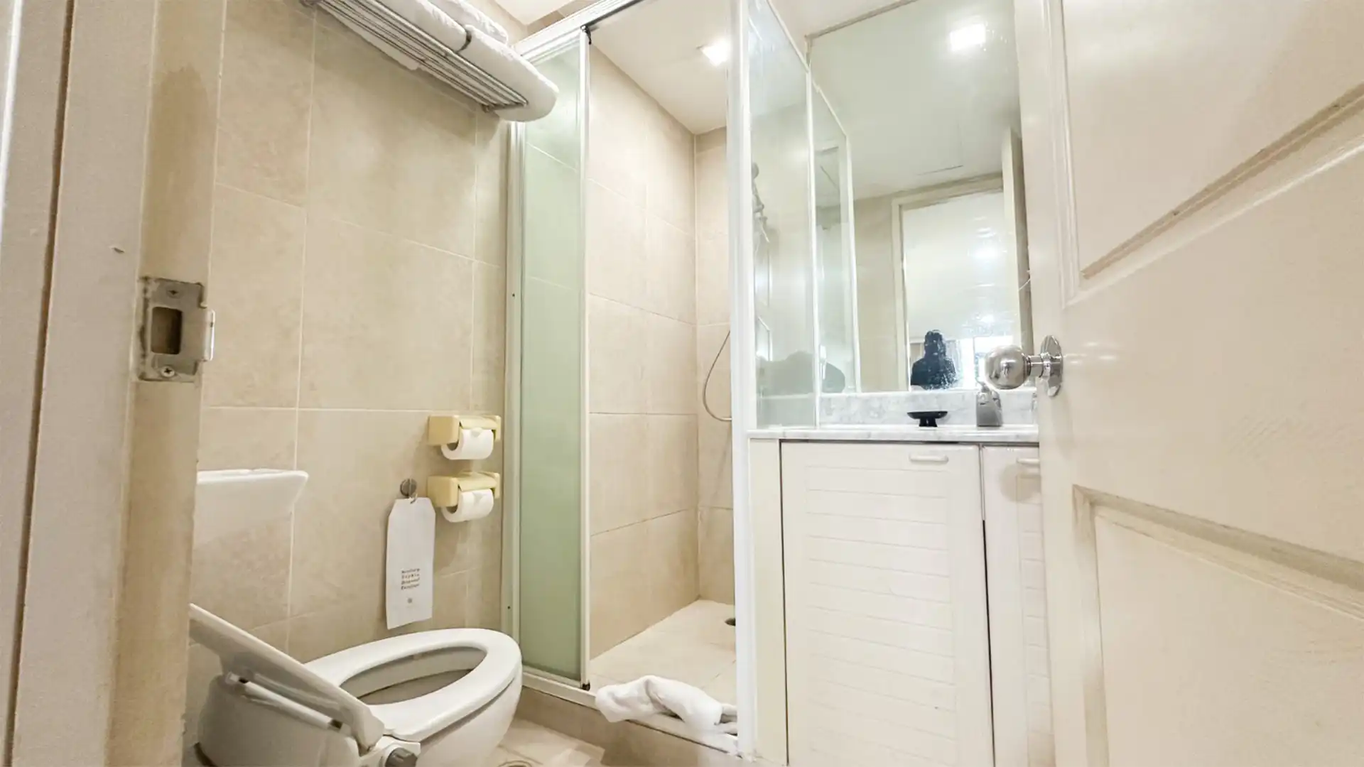 Kristal-3BR-Bathroom 1