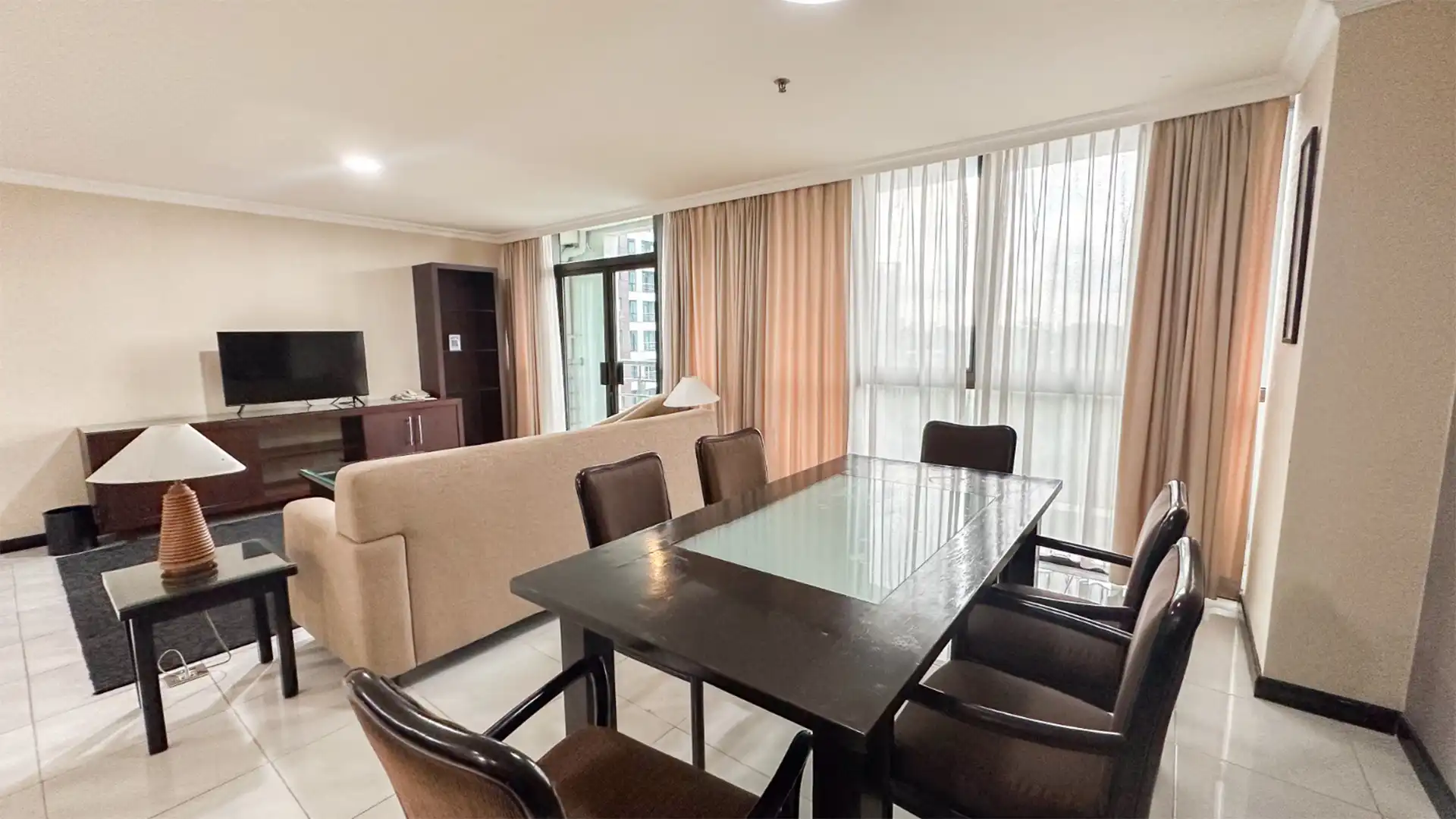 Kristal-3BR-Dining Area