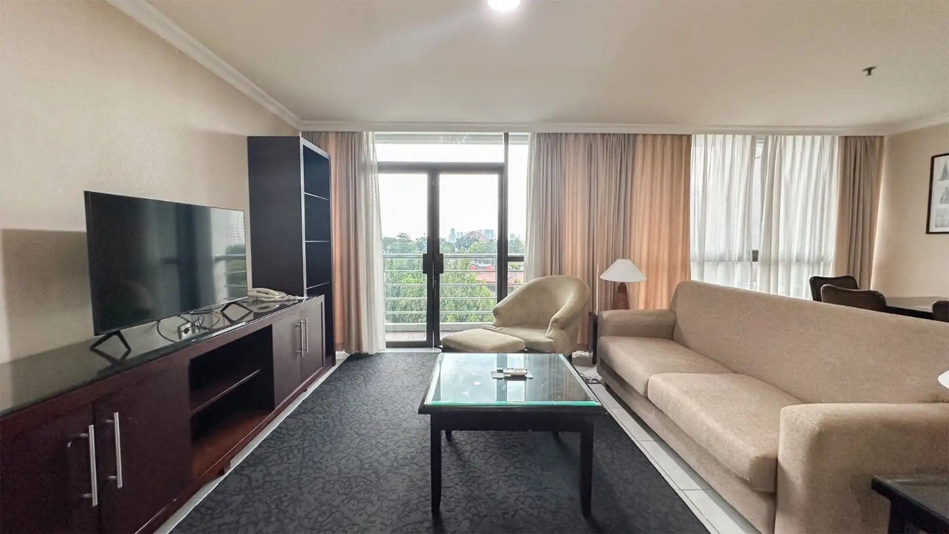 Kristal-3BR-Living Area (2)