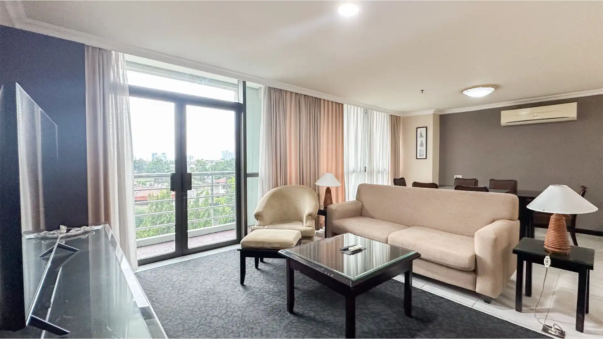 Kristal-3BR-Living Area Hotel Kristal-3BR-Living Area