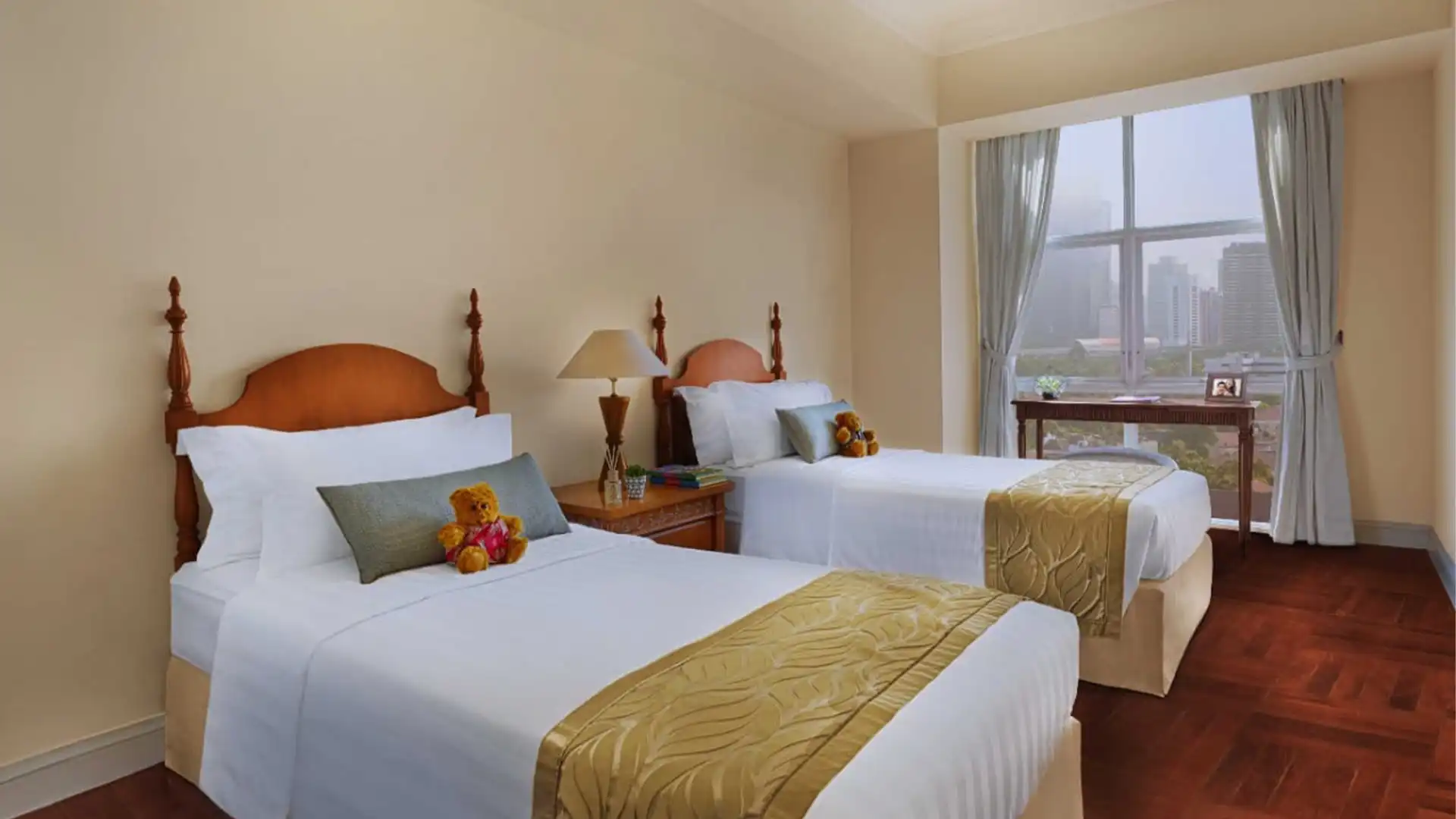 Menteng-3BR-Bedroom 1