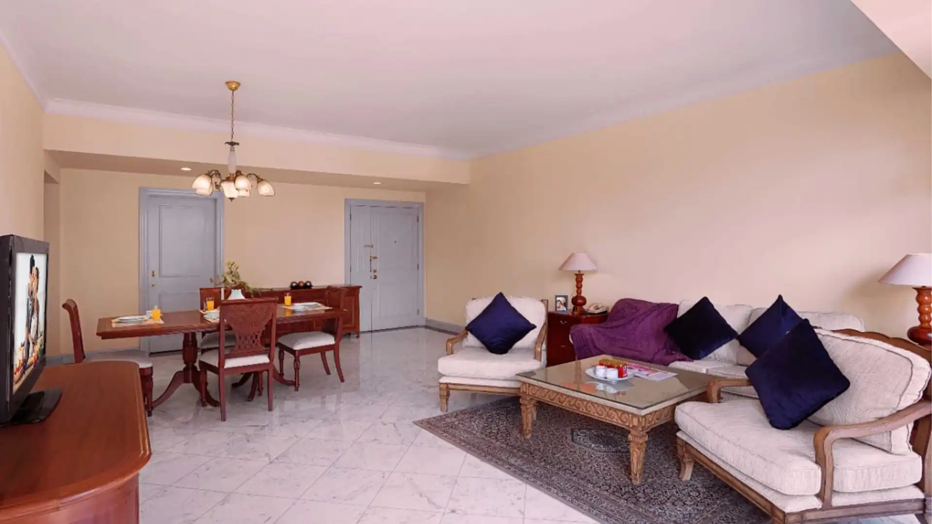 Menteng-3BR-Living Area