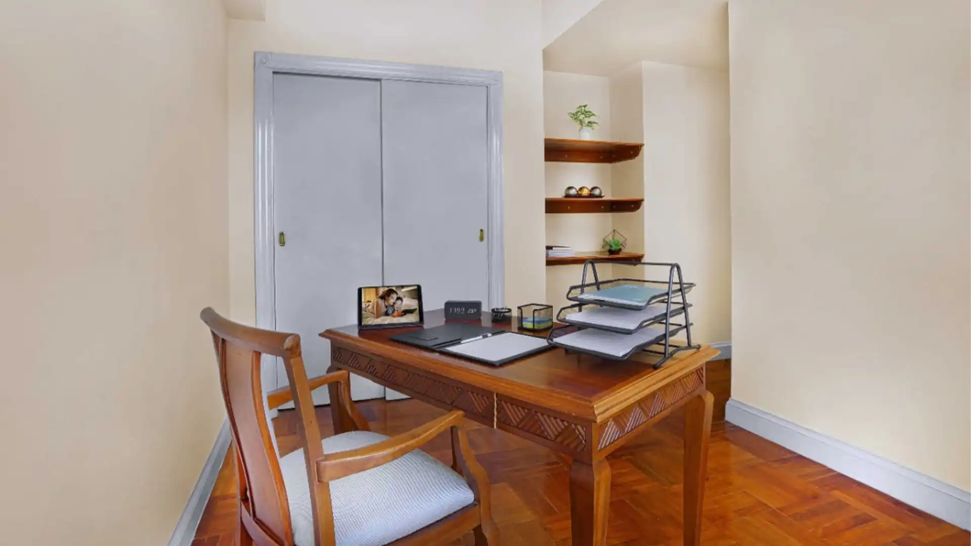 Menteng-3BR-Room Office