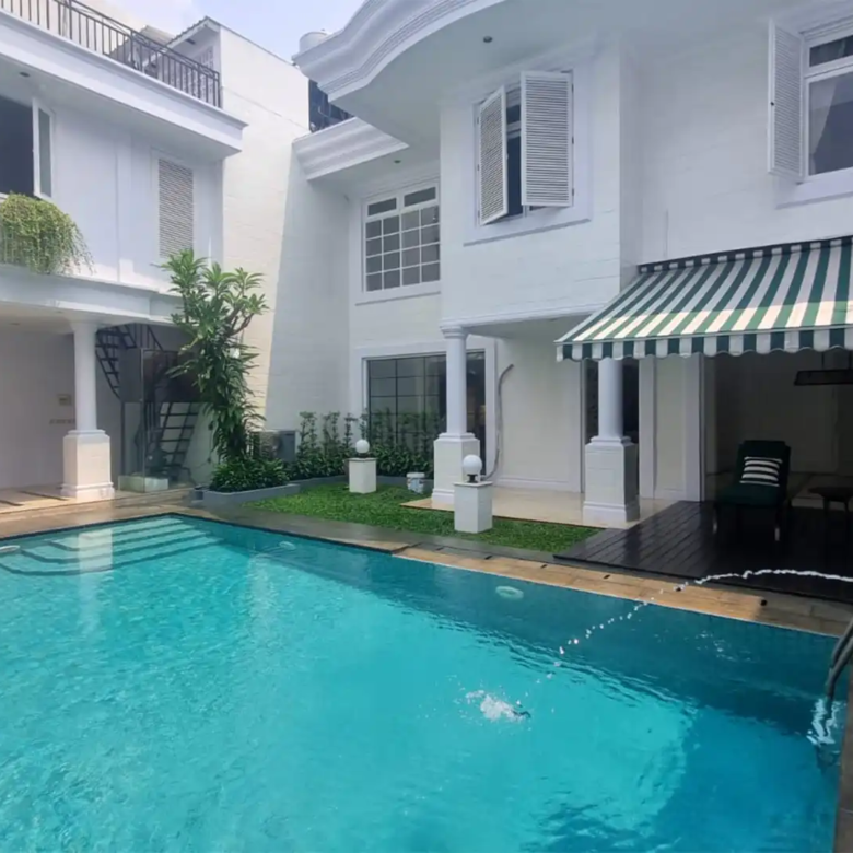 Niaga Duta-4BR-Swimming Pool