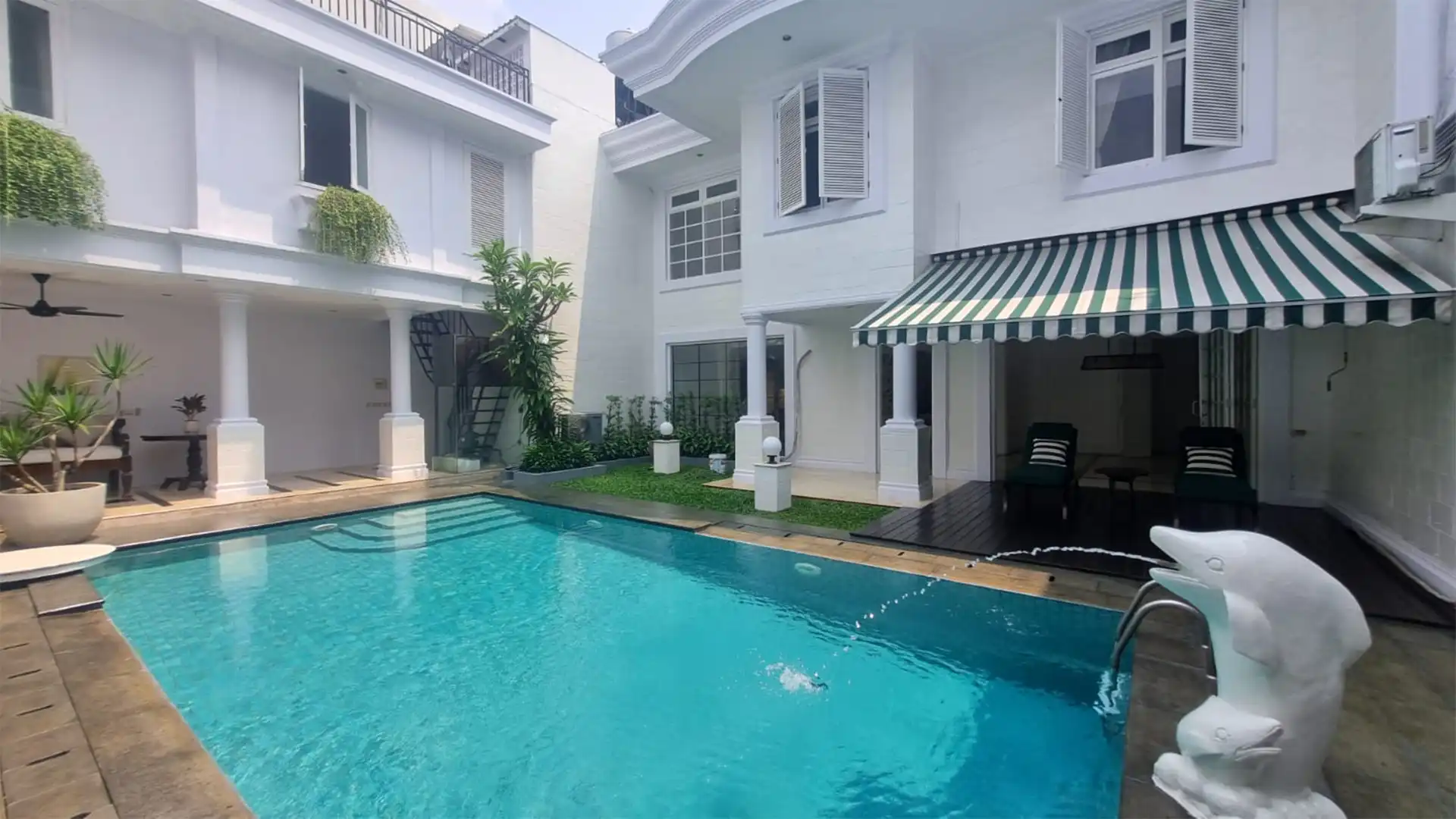 Niaga Duta-4BR-Swimming Pool