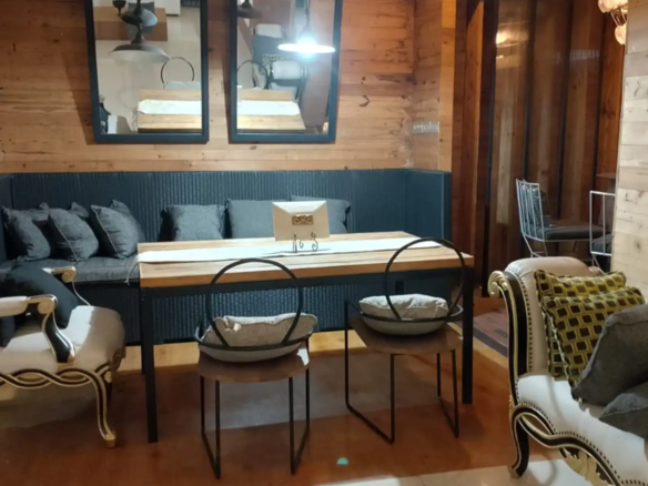 Permata Intan-3BR-Dining Area (2)