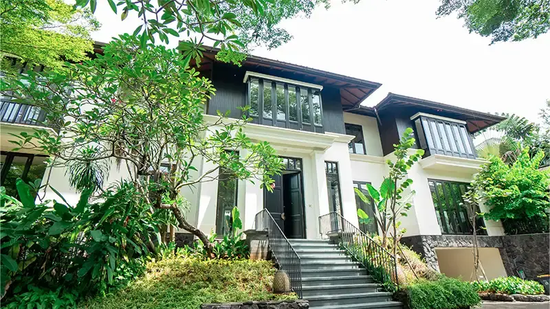 Premium-Real-Estate-4