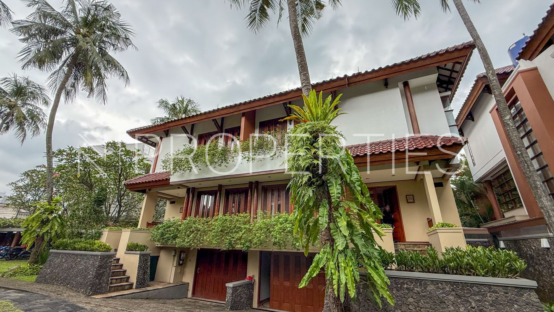 SARASWATI cipete-3BR-FASAD