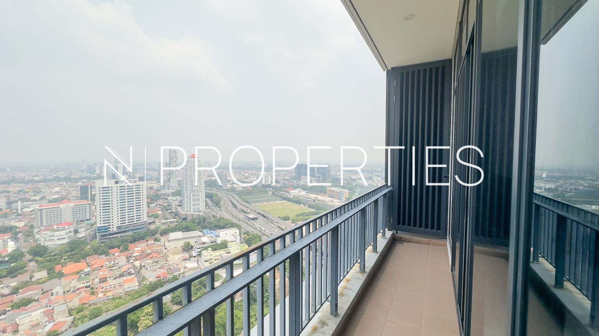 Premium 3BR Apartment at Samara Suites