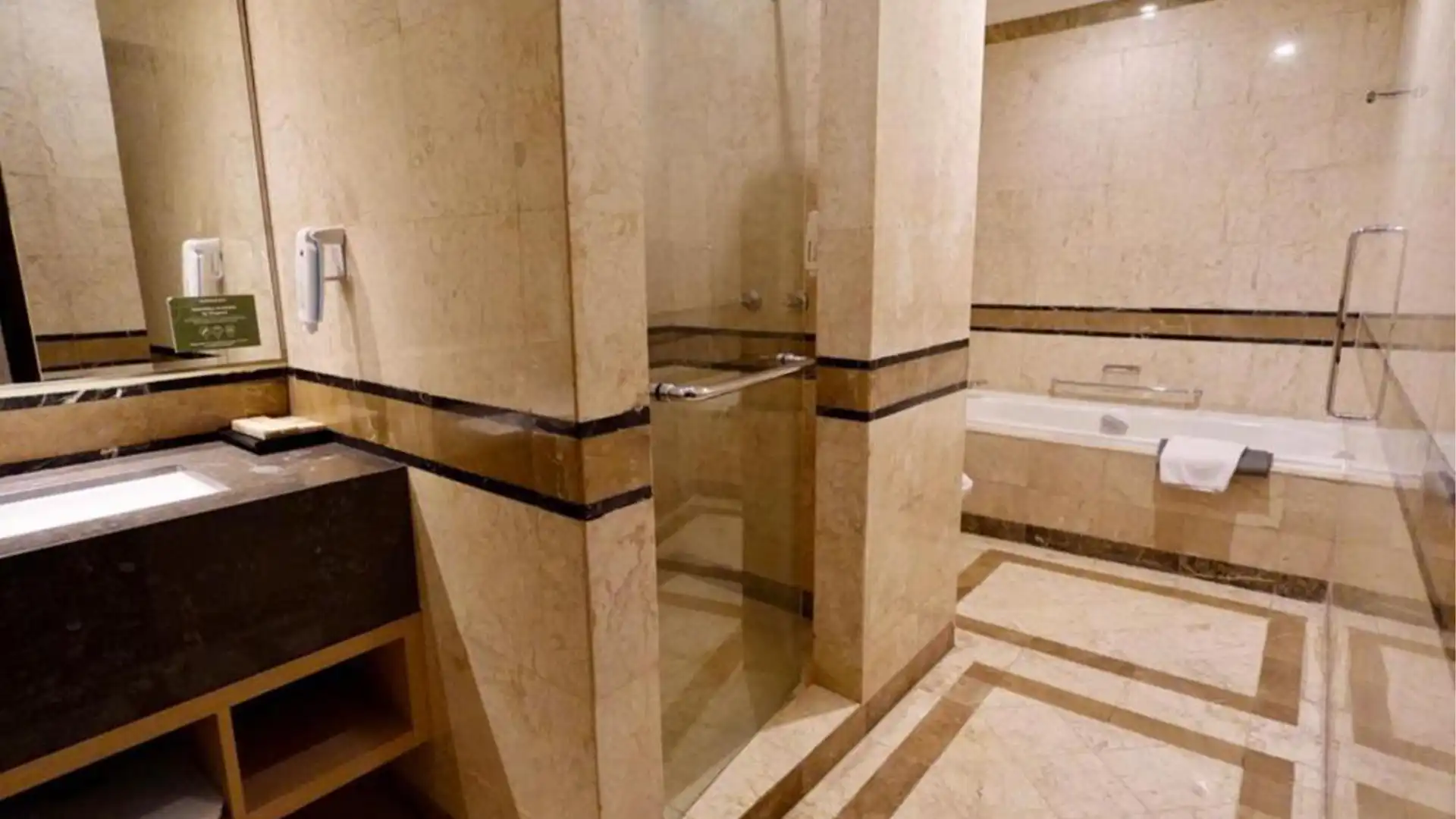 Somerset-2BR-Bathroom