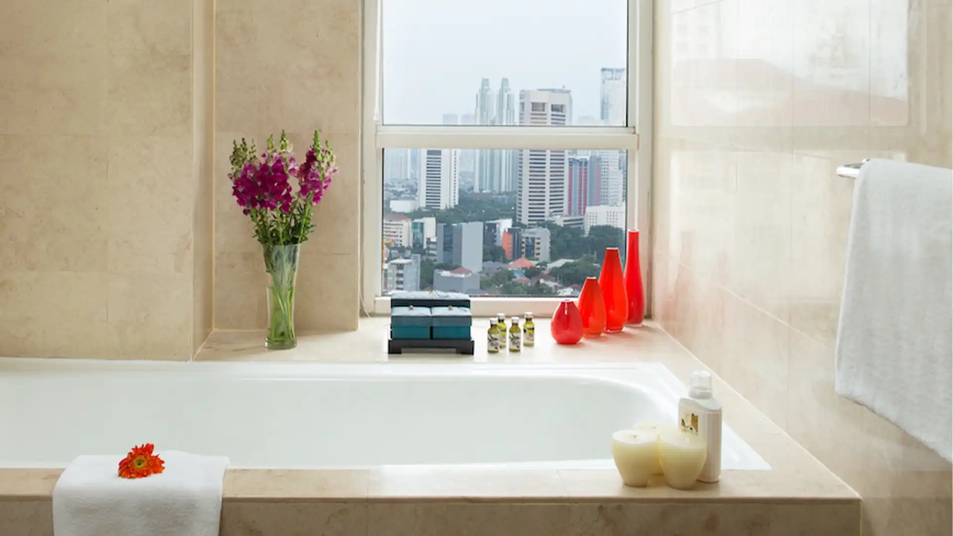 Somerset Berlian-3BR-Bathroom