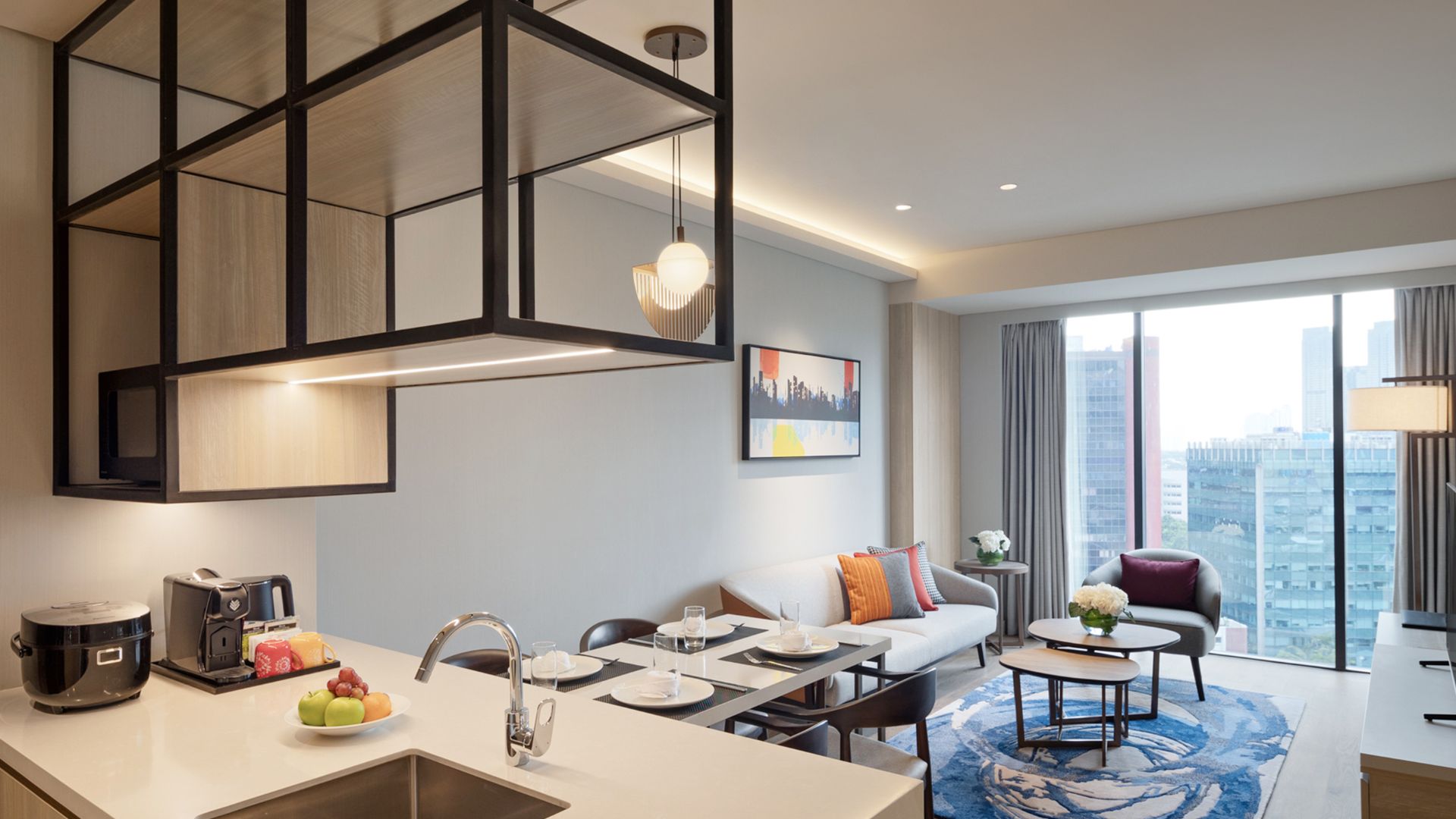 Swiss Advantage 2 Bedroom – KITCHEN AND DINING AREA