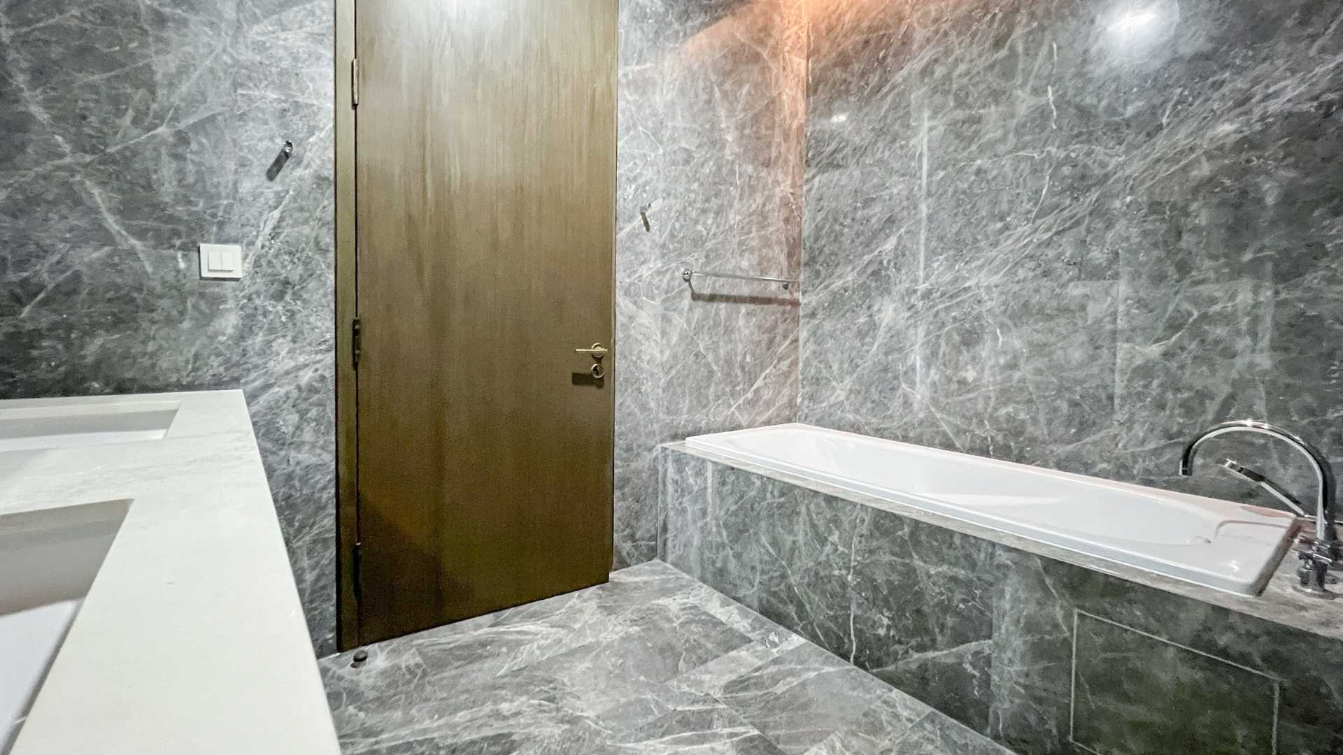 Two Verde Monteverde-3BR-Bathtub