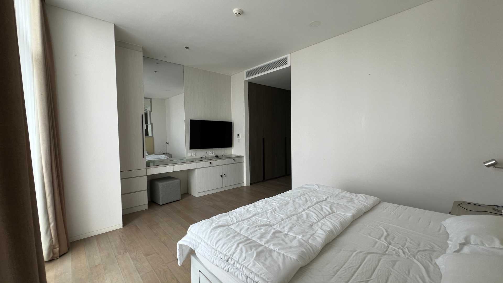 Two Verde Monteverde-3BR-Bedroom tv