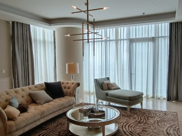 Verde Two-5BR-Living Area