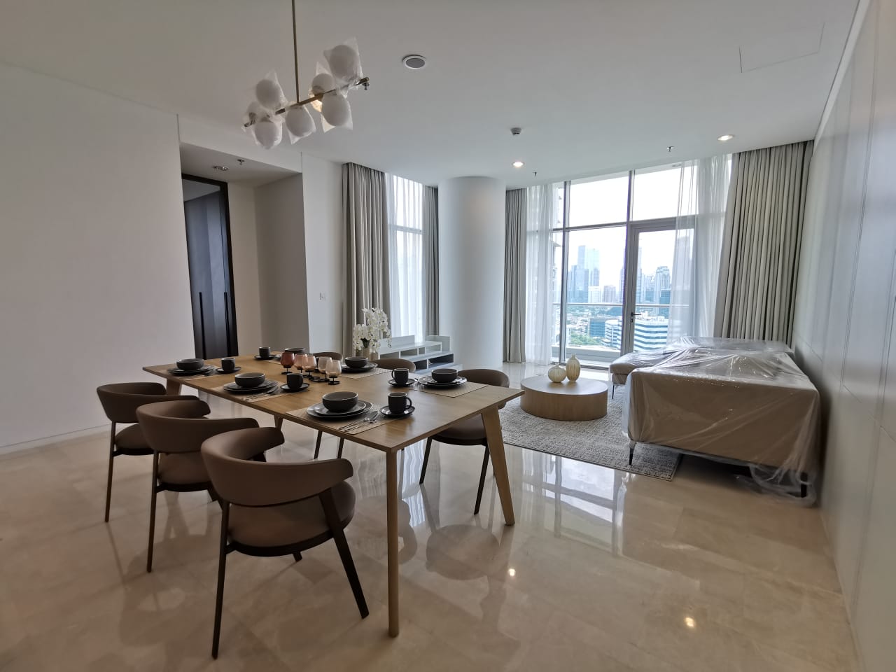 Verde Two-Monte 3BR-Dining Area