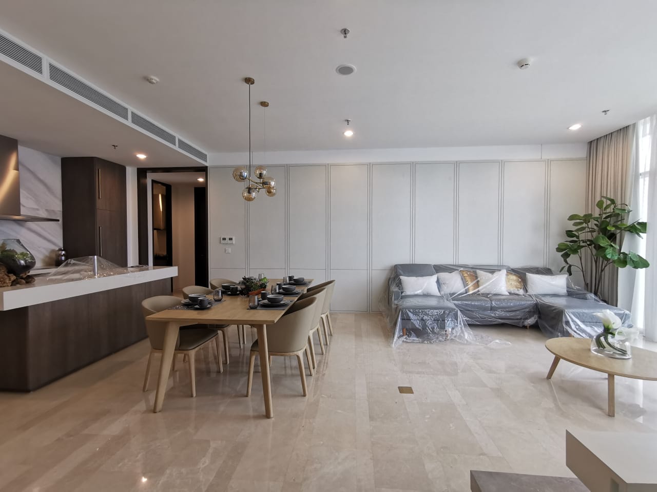 Verde Two-Monte 3BR-Living and Dining Area