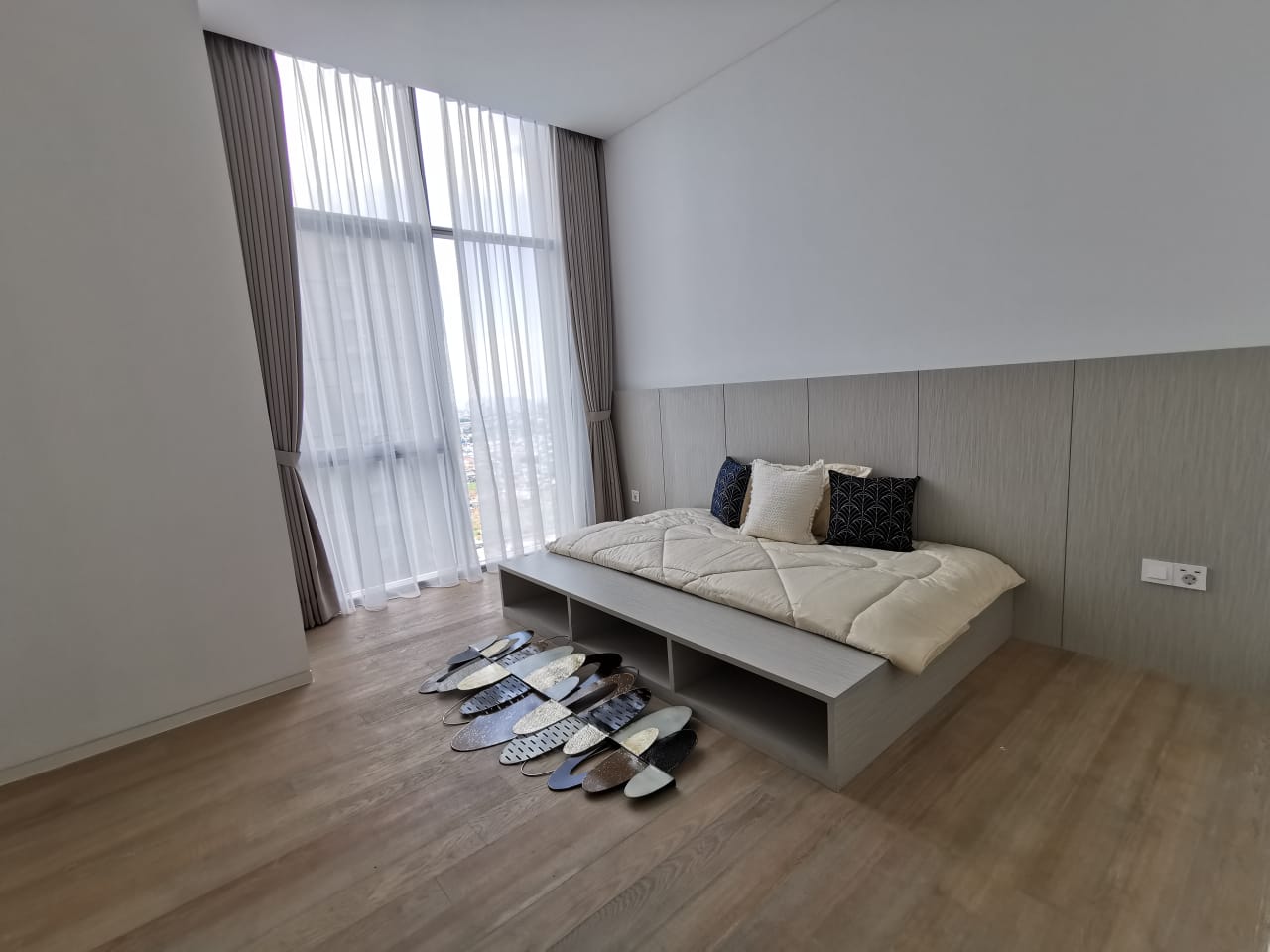 Verde Two-Monte 3BR-Master Bedroom