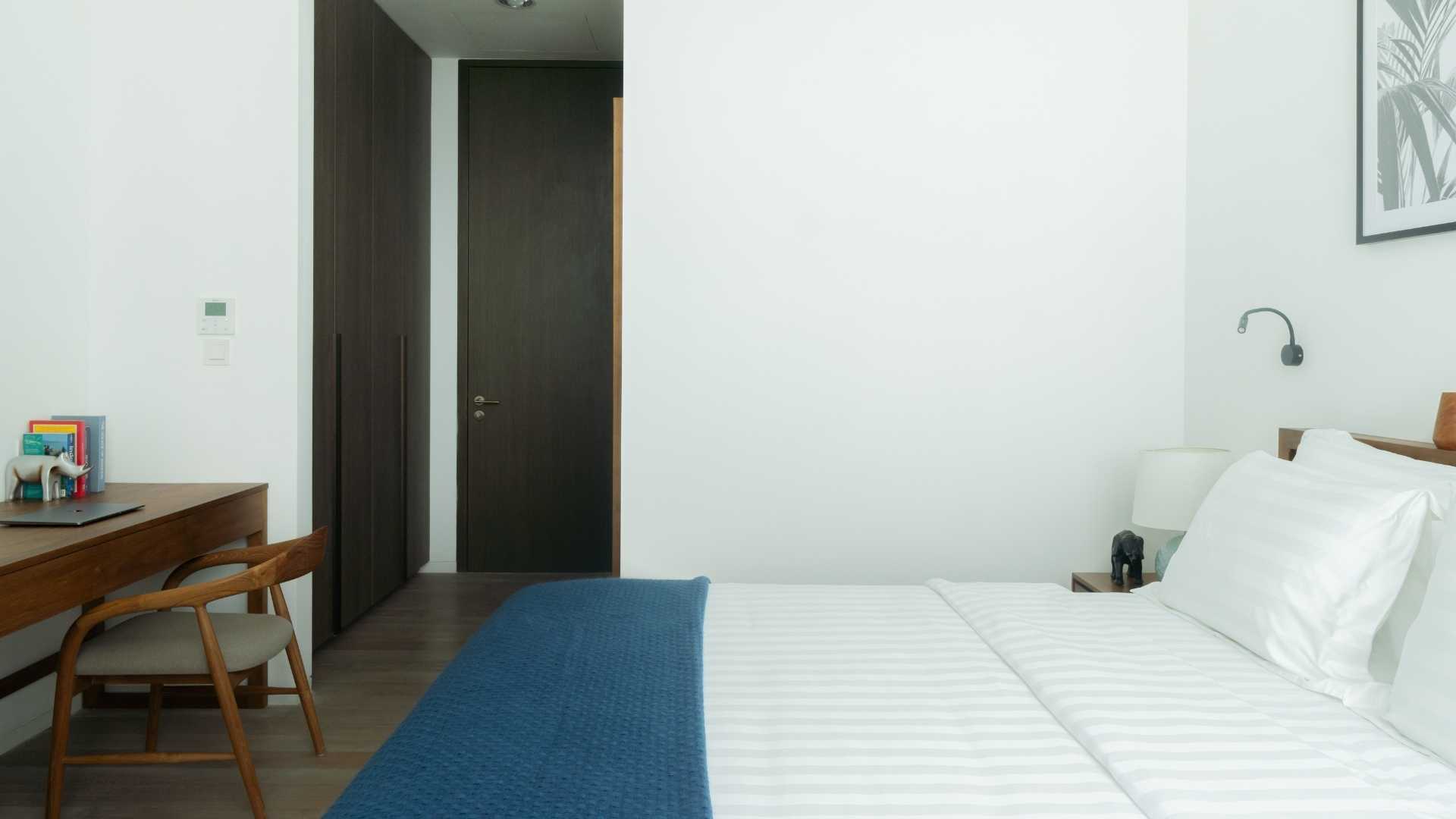 Verde Two Monteverde-3BR-Bedroom door