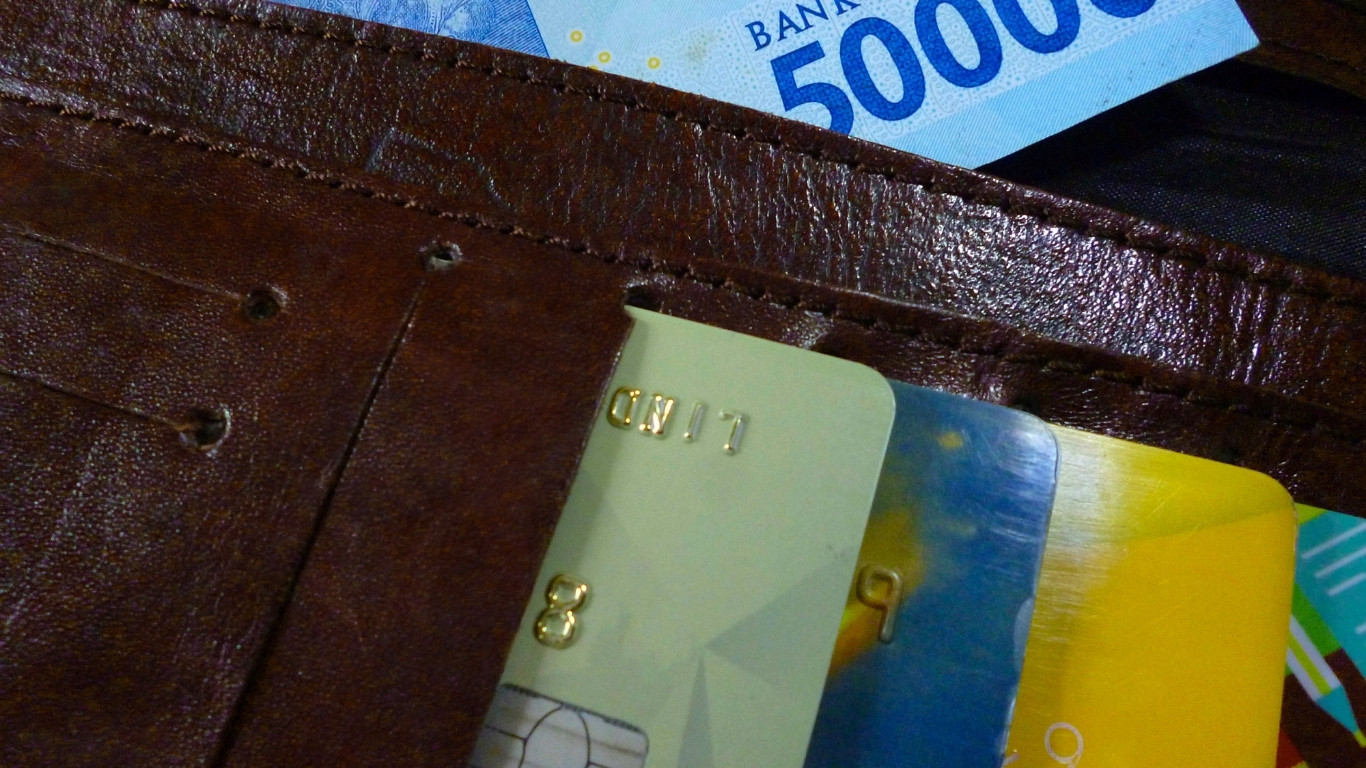 how to use foreign card in indonesia
