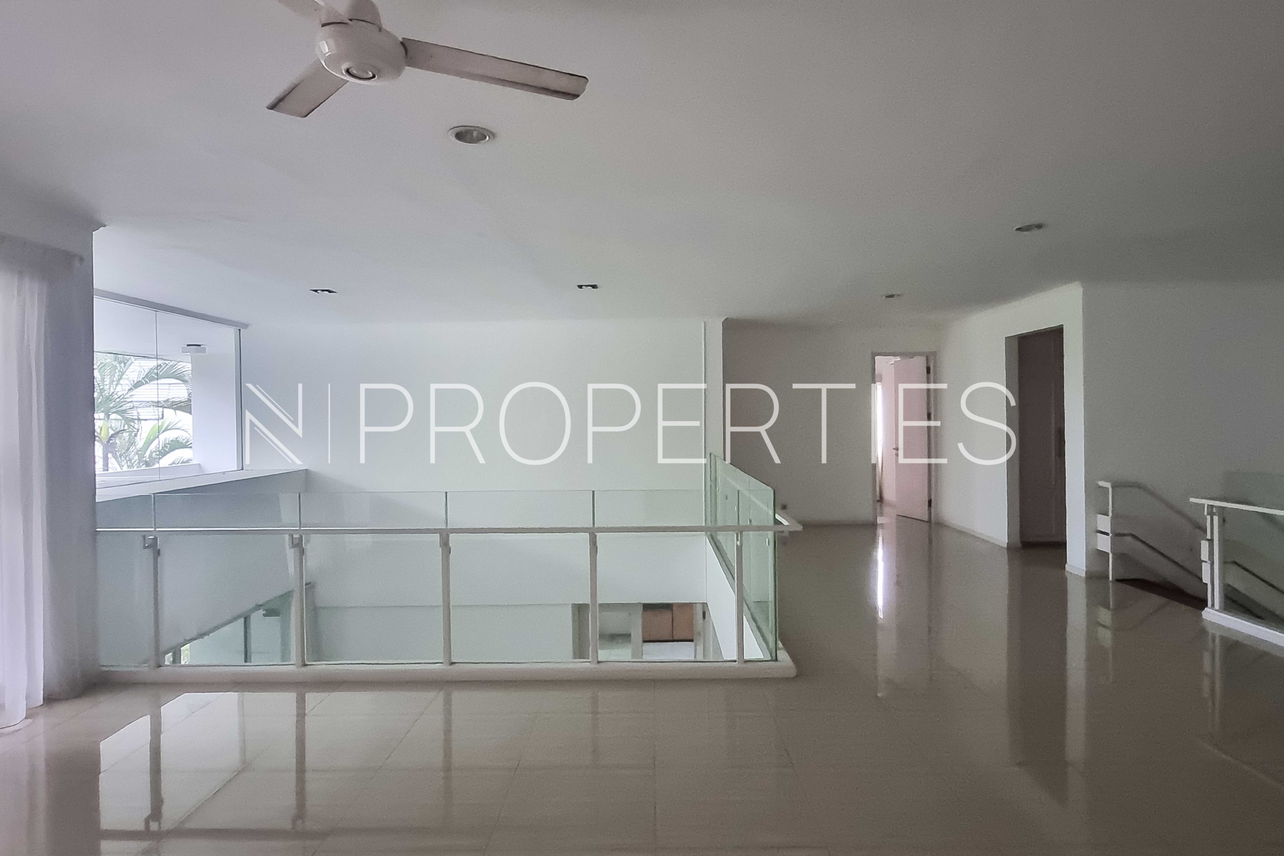 13 Expansive Family Estate at Kemang