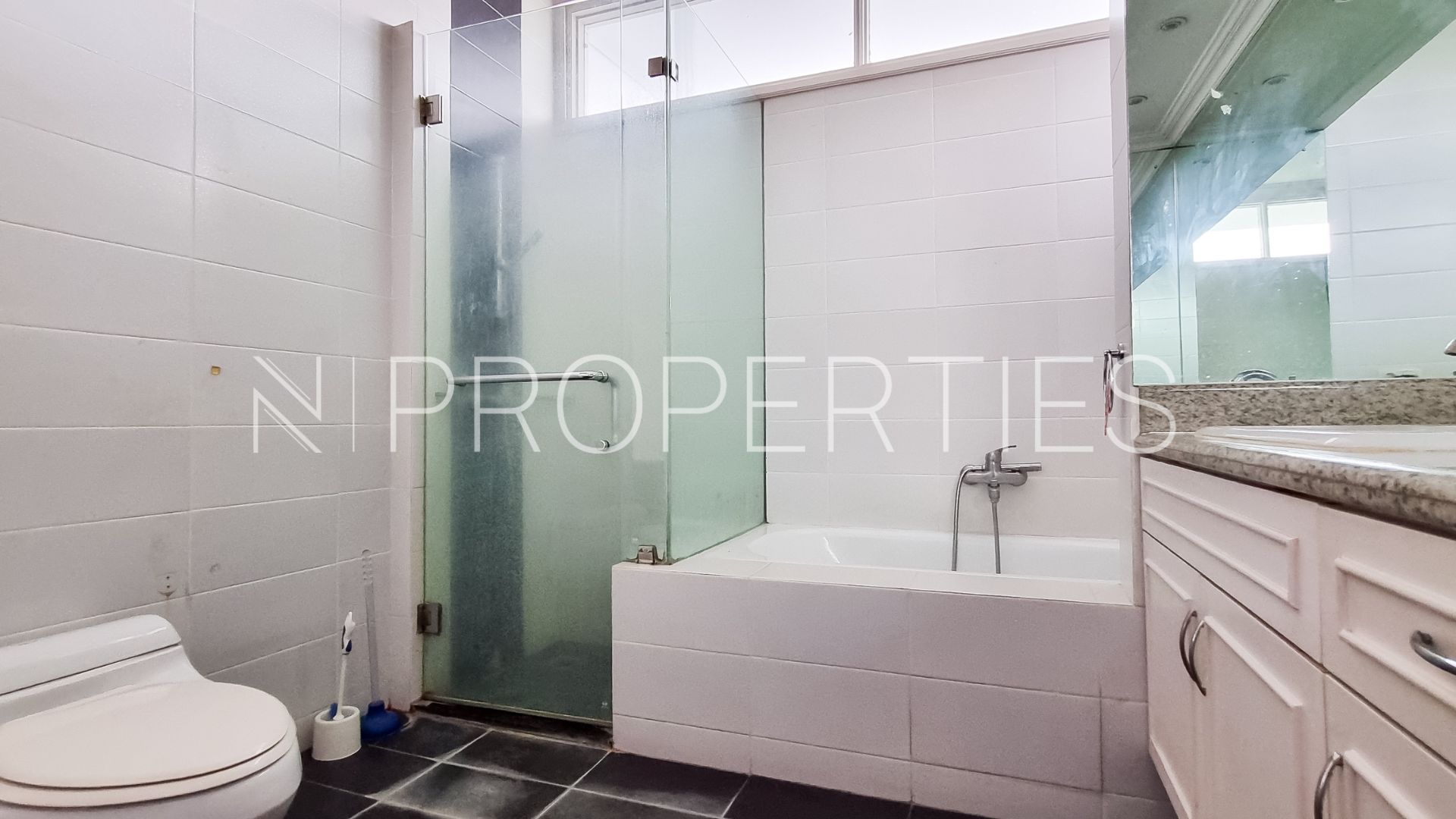 Strategic Location 4BR Family House at Cipete
