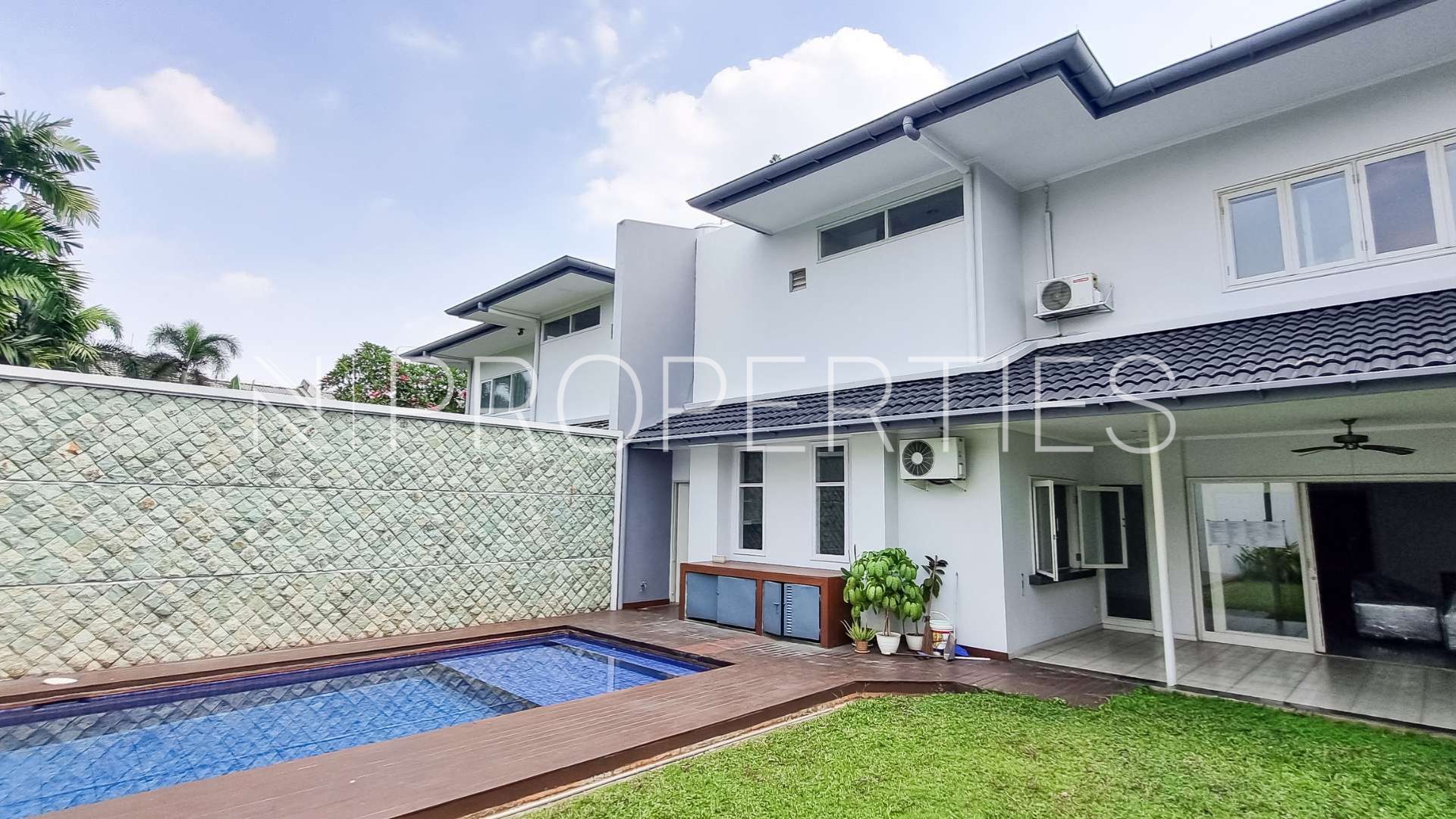 Modern Style 4BR House at Cipete