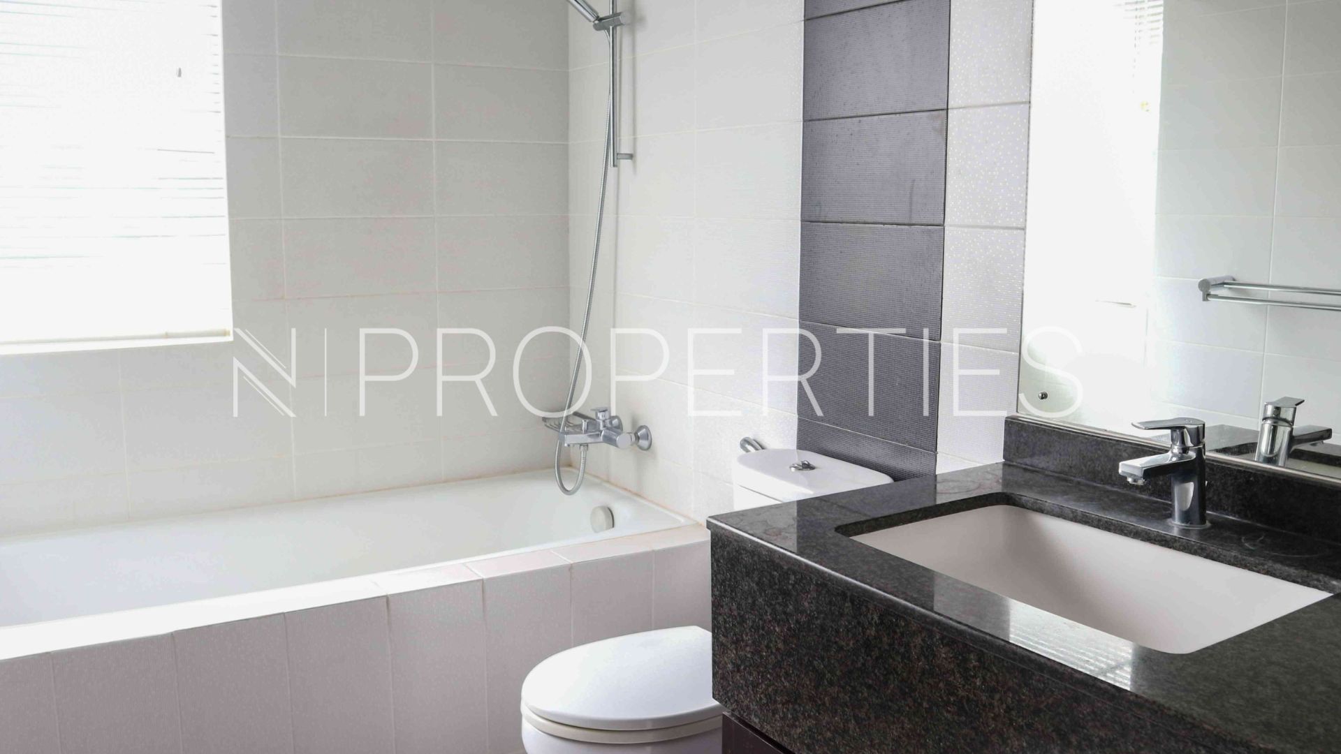 Cipete – Large-Scale 5BR House