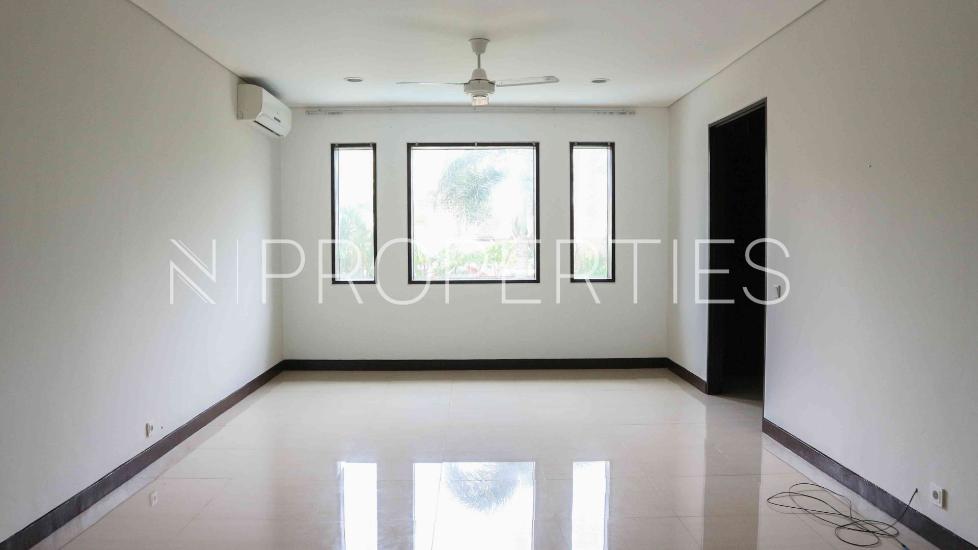 Cipete – Large-Scale 5BR House