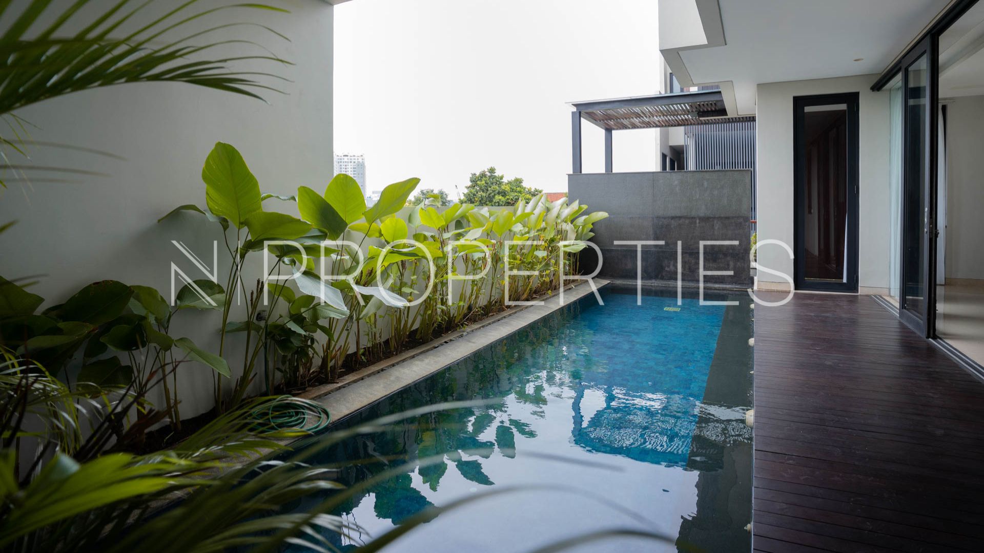 Well-Balanced 3BR House at Cilandak
