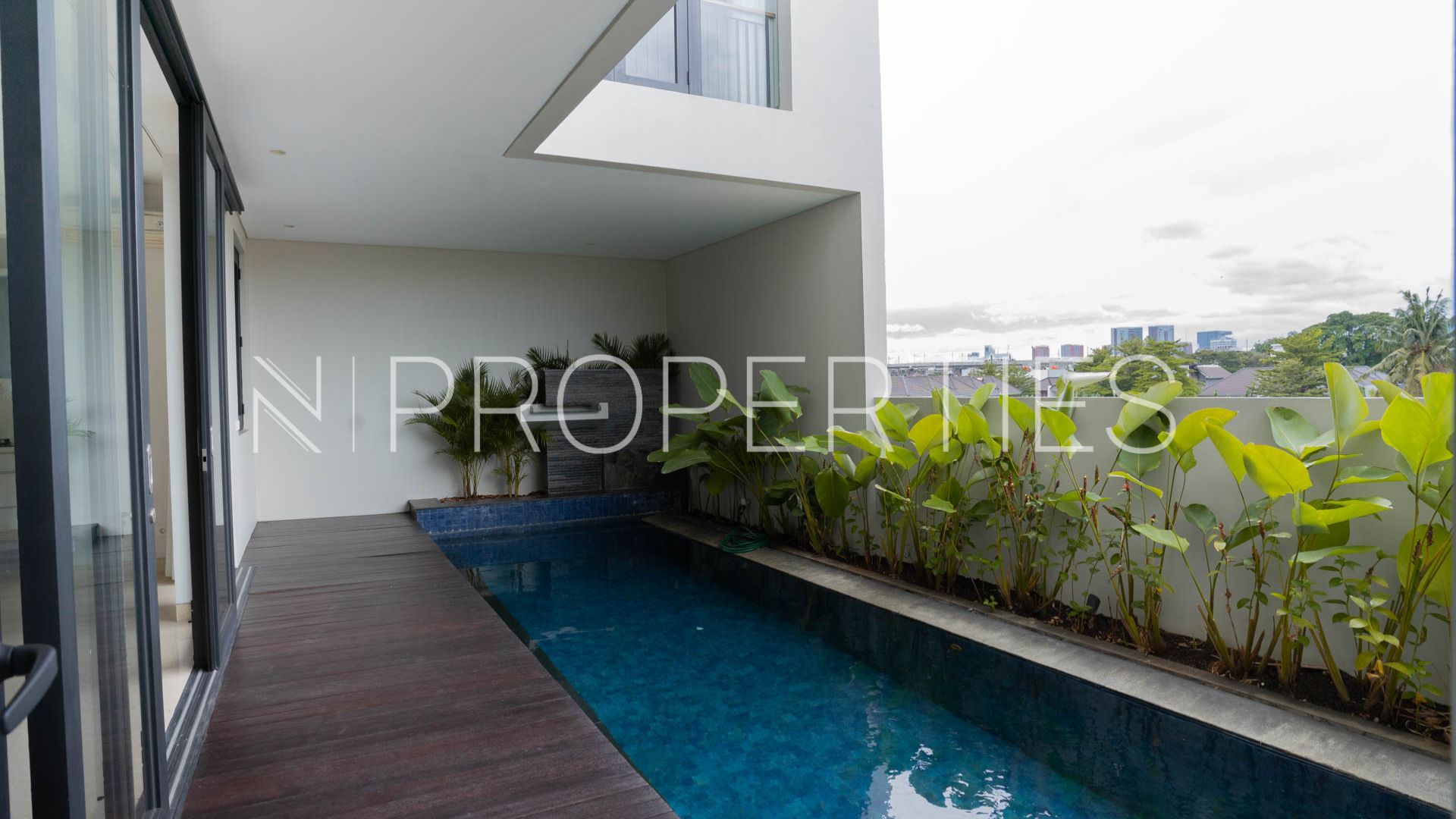Well-Balanced 3BR House at Cilandak