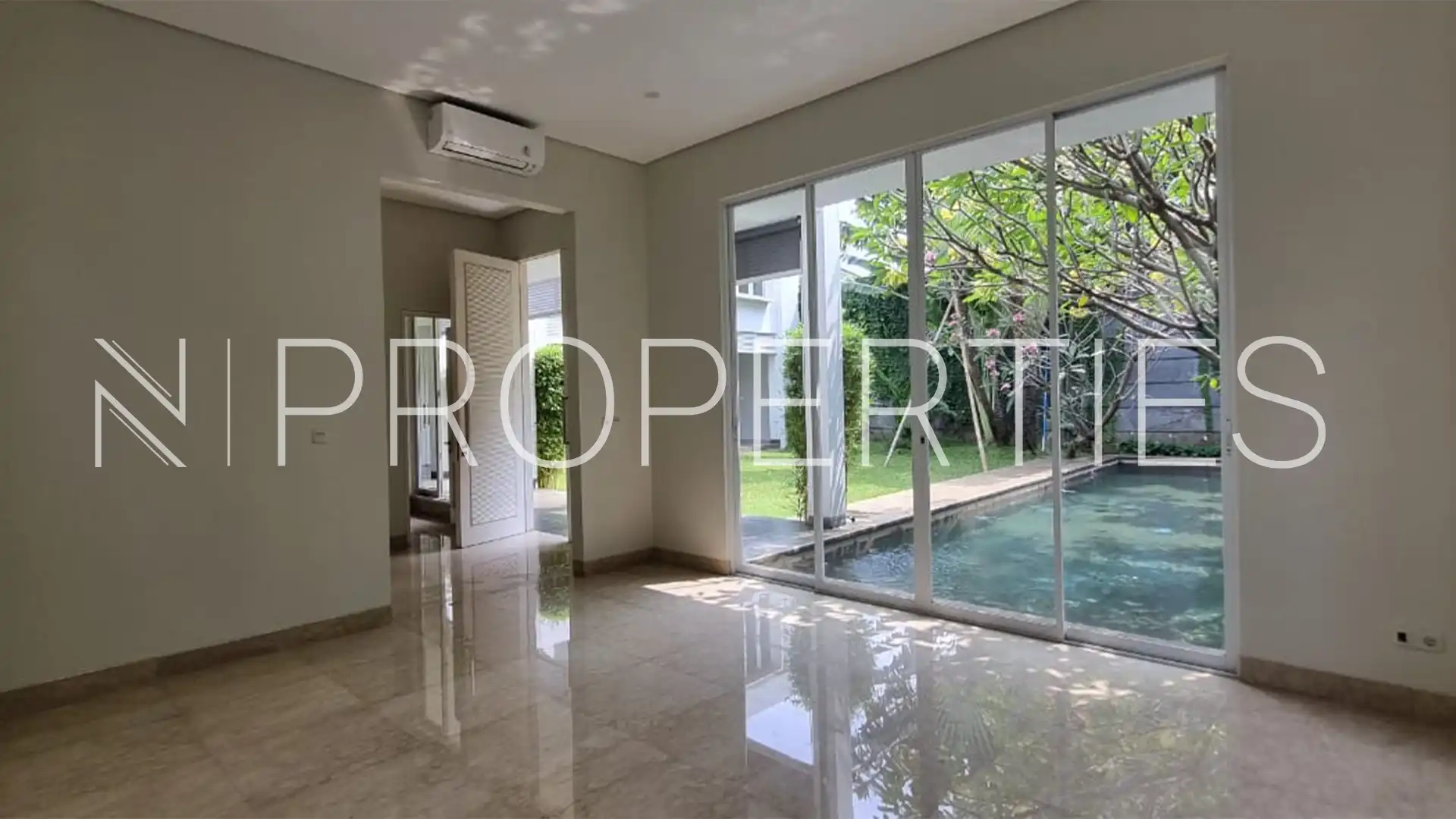 Spacious 4BR Real Estate at Cilandak