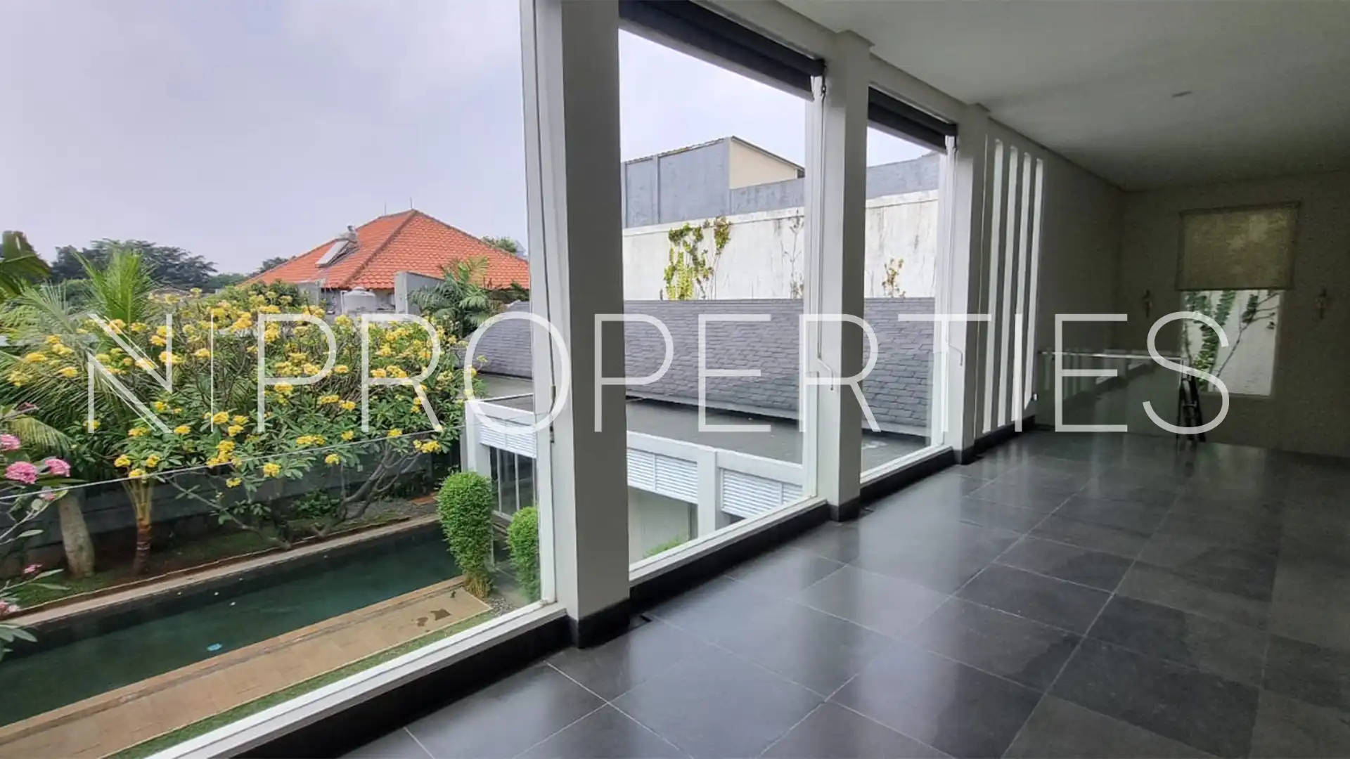 Spacious 4BR Real Estate at Cilandak
