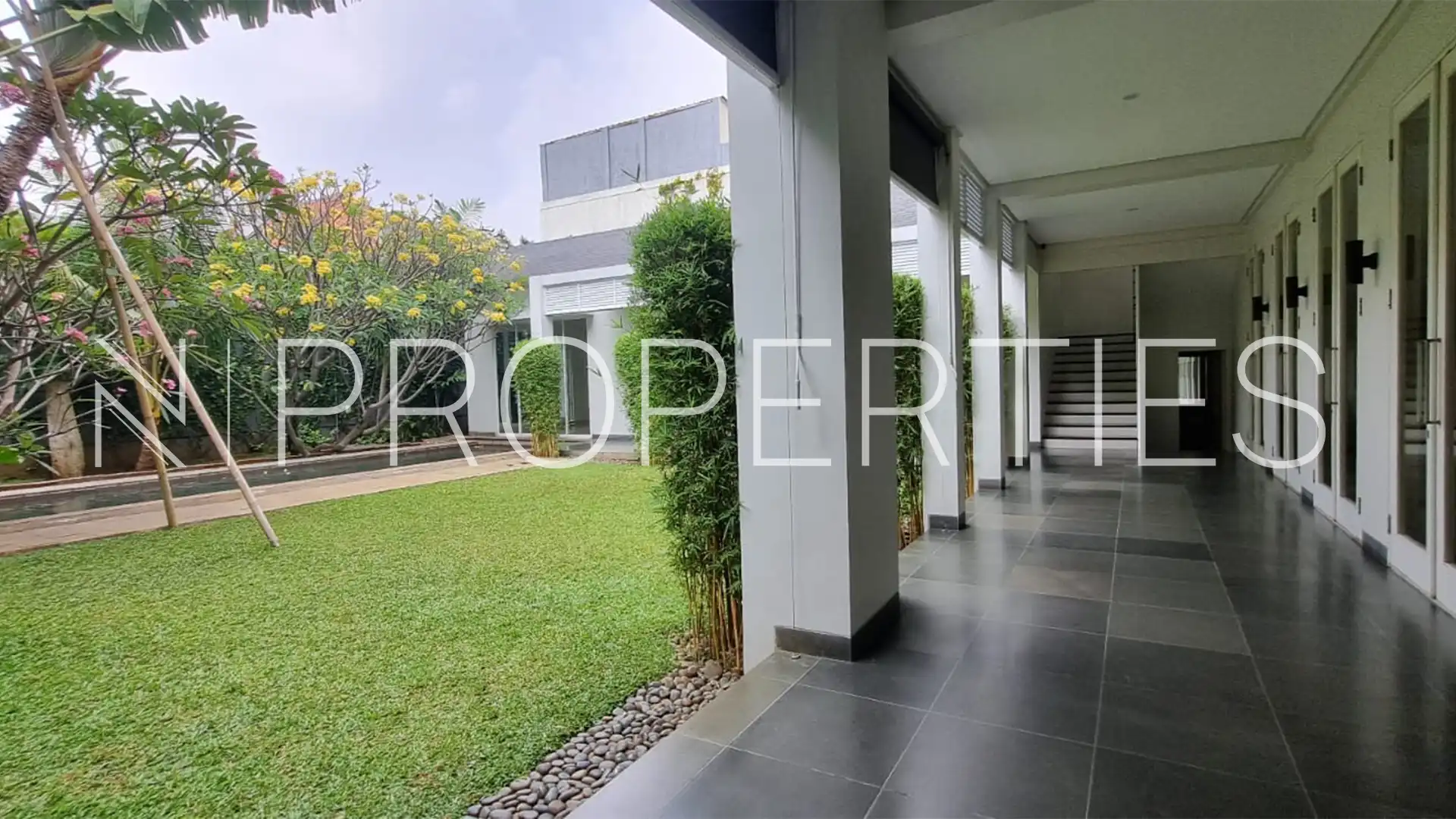 Spacious 4BR Real Estate at Cilandak