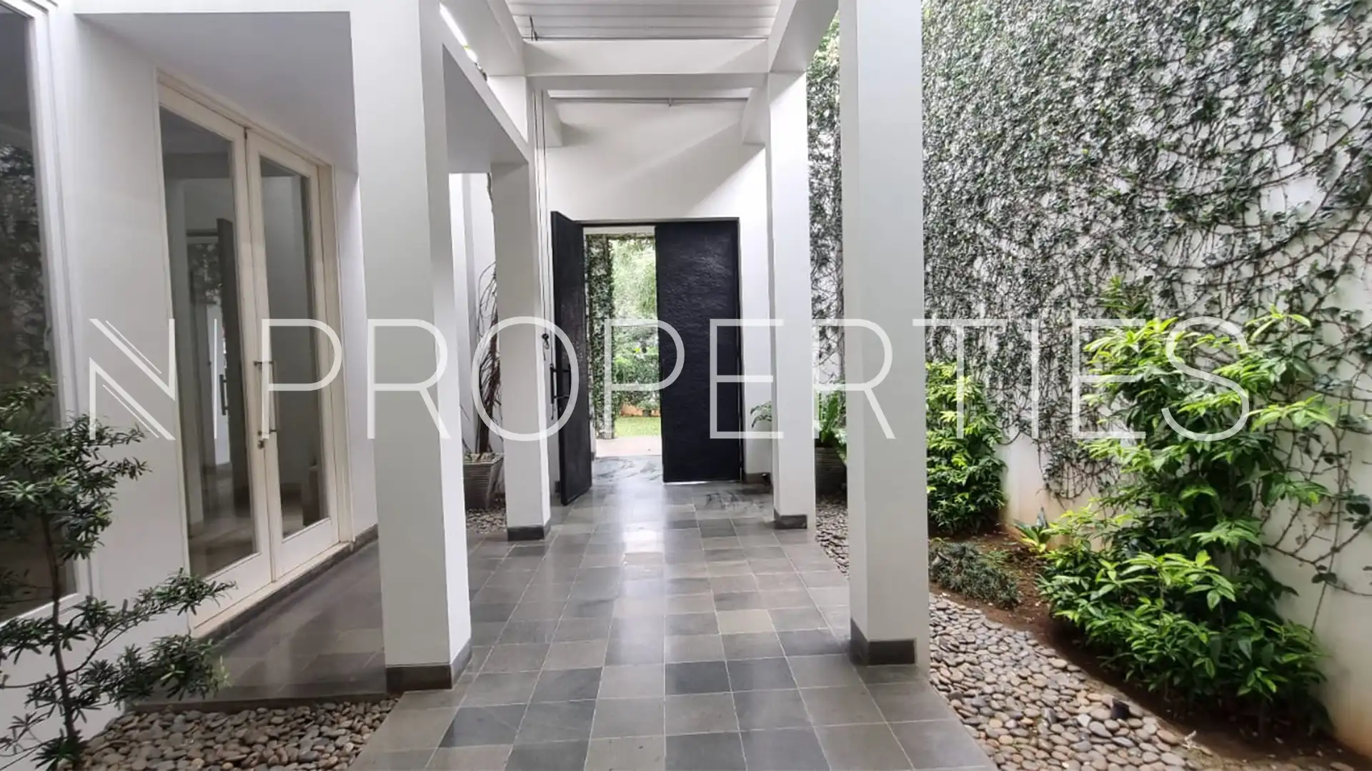 Spacious 4BR Real Estate at Cilandak