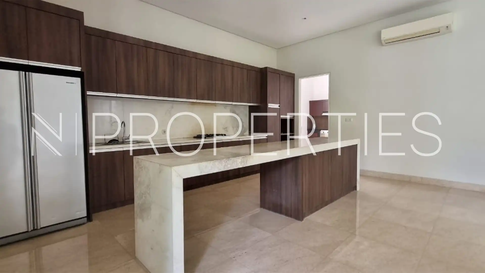 Spacious 4BR Real Estate at Cilandak