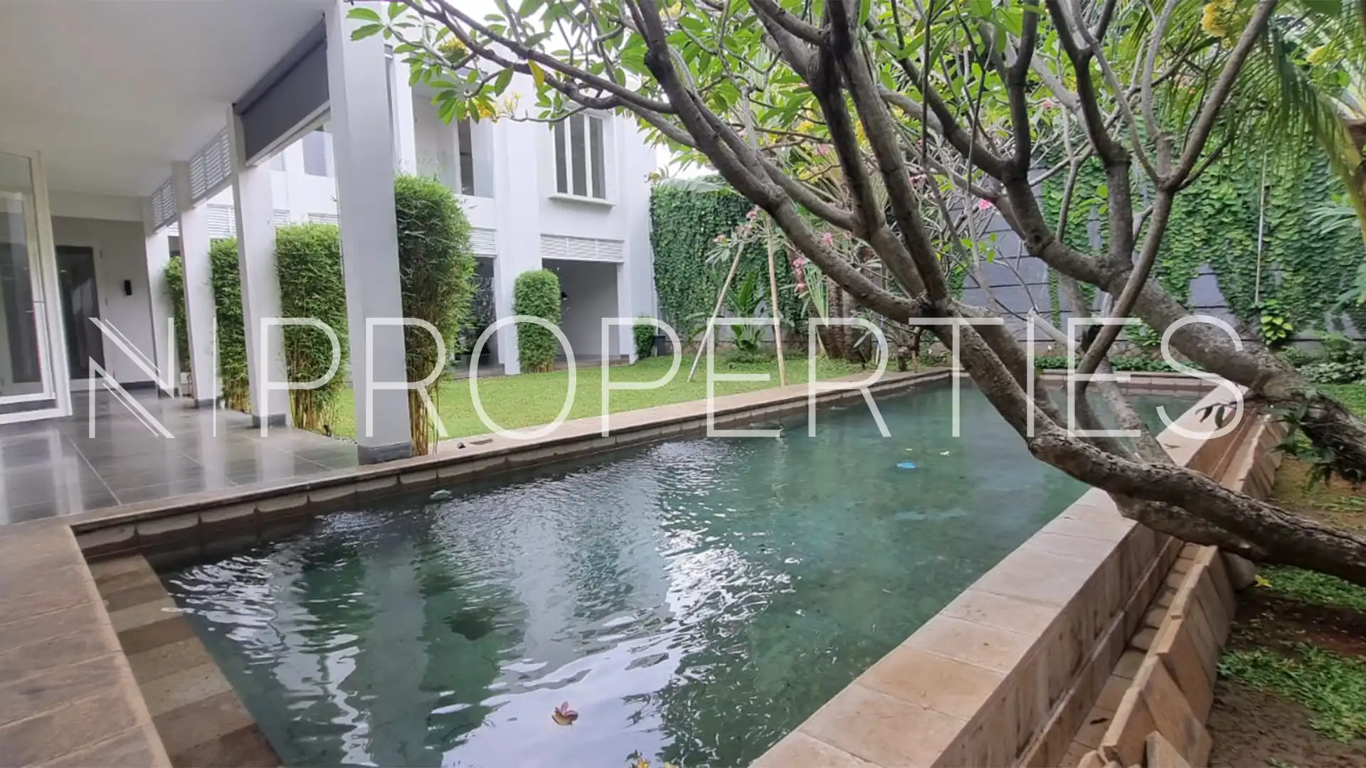 Spacious 4BR Real Estate at Cilandak