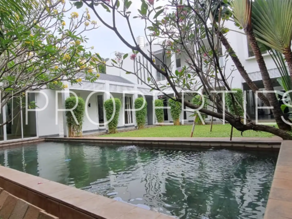BDN 2 No.59-4BR-Swimming Pool & Backyard