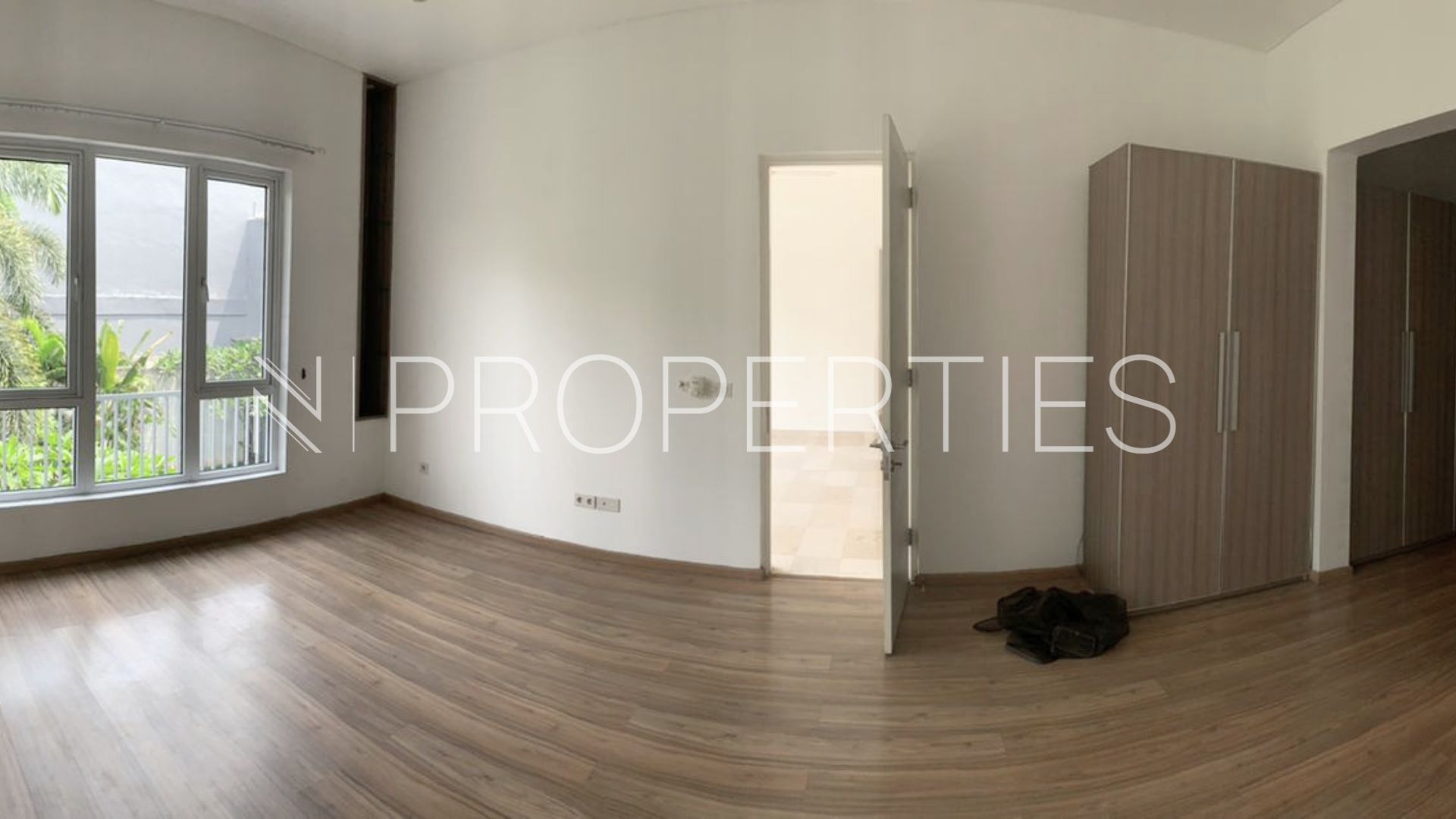 Cilandak – Well-Balanced 4BR House