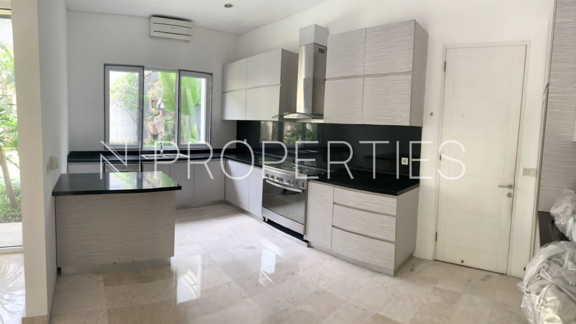 Cilandak – Well-Balanced 4BR House