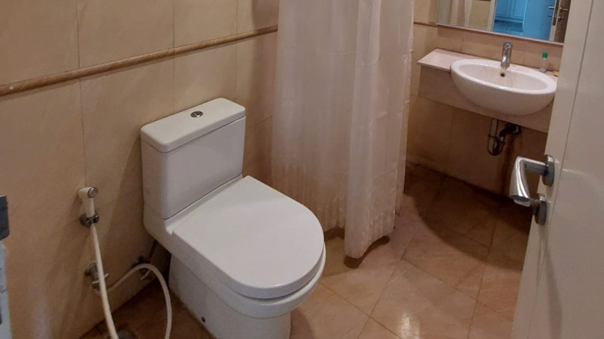 FX Residence – Compact 3BR