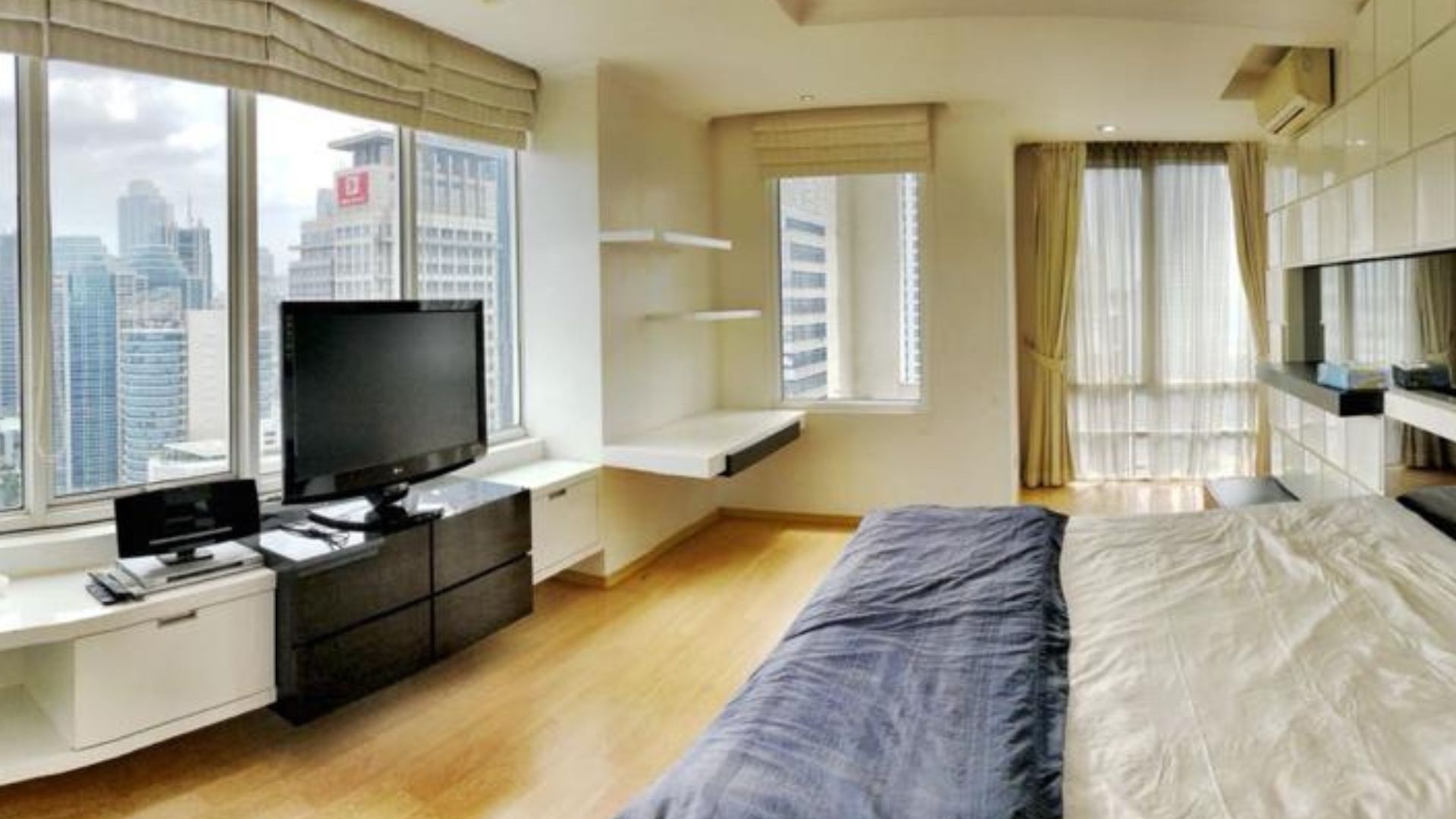 Spacious 3BR Apartment at FX Residence