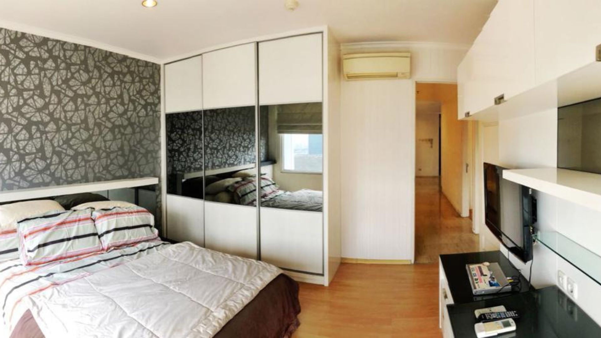Spacious 3BR Apartment at FX Residence