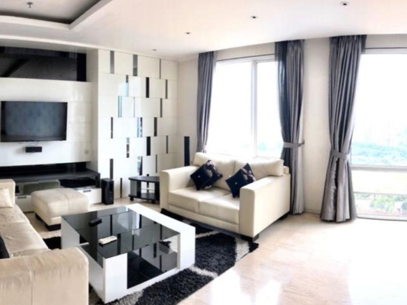 Spacious 3BR Apartment at FX Residence